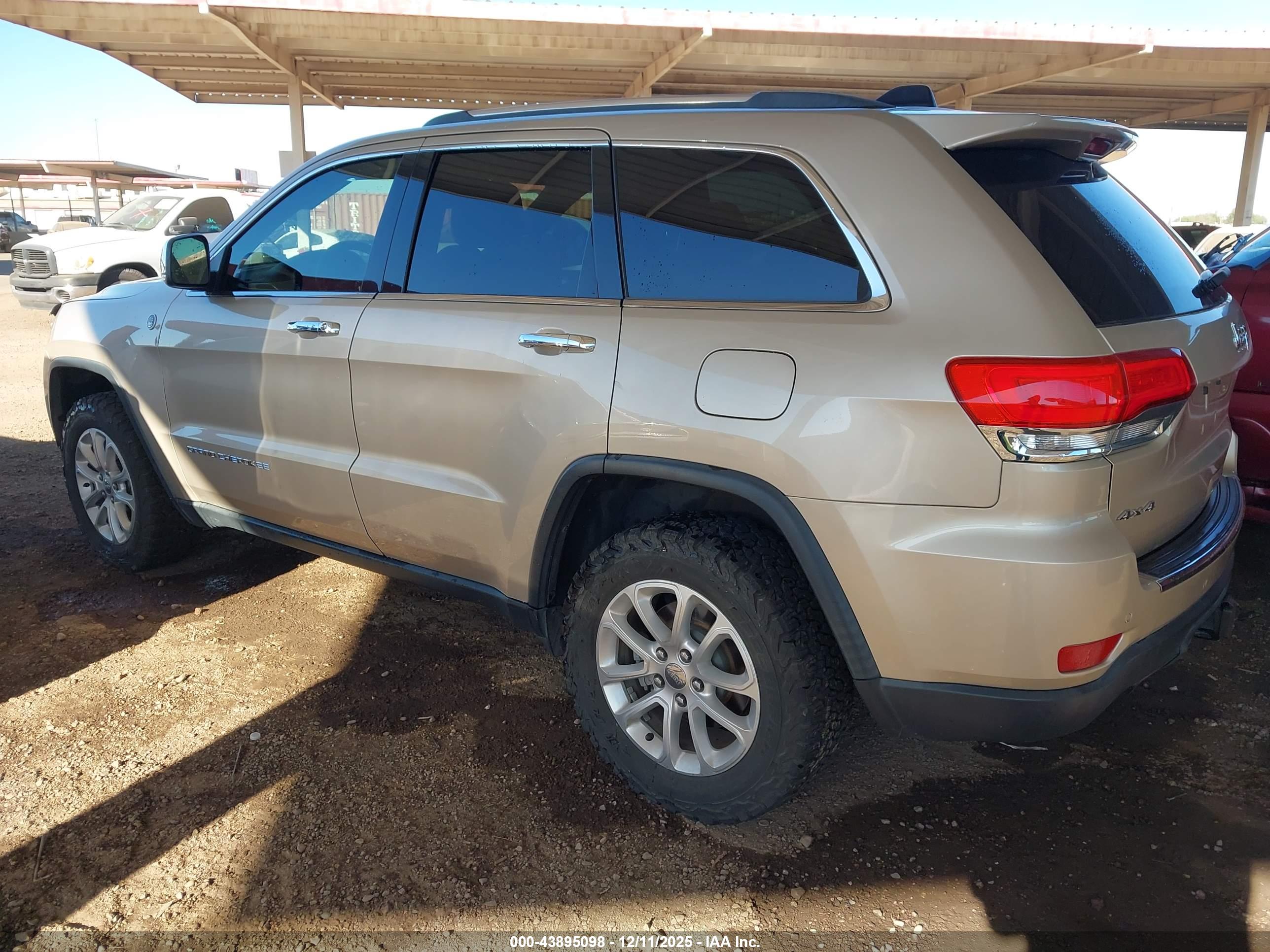JEEP GRAND image 3