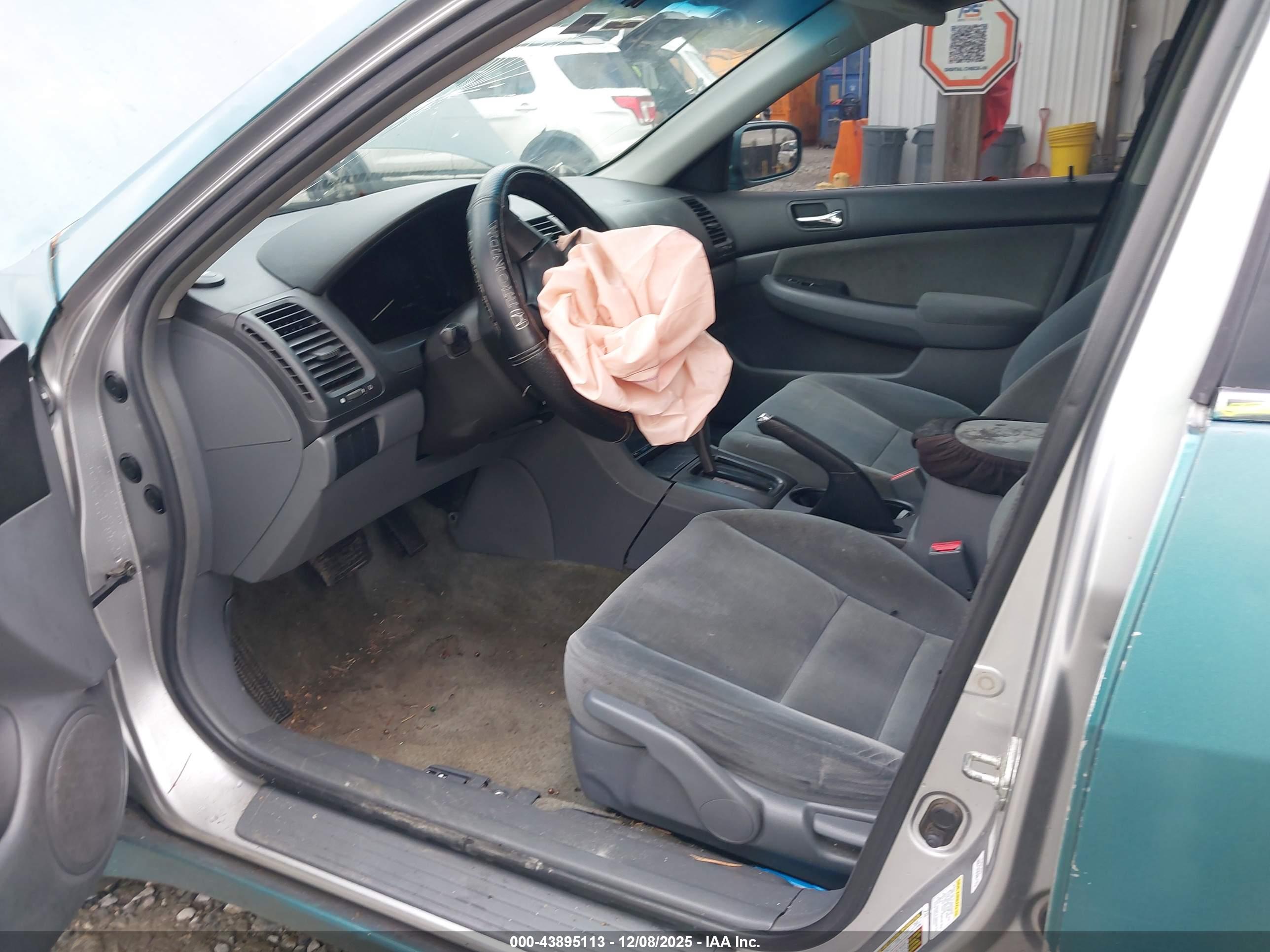 HONDA ACCORD image 5