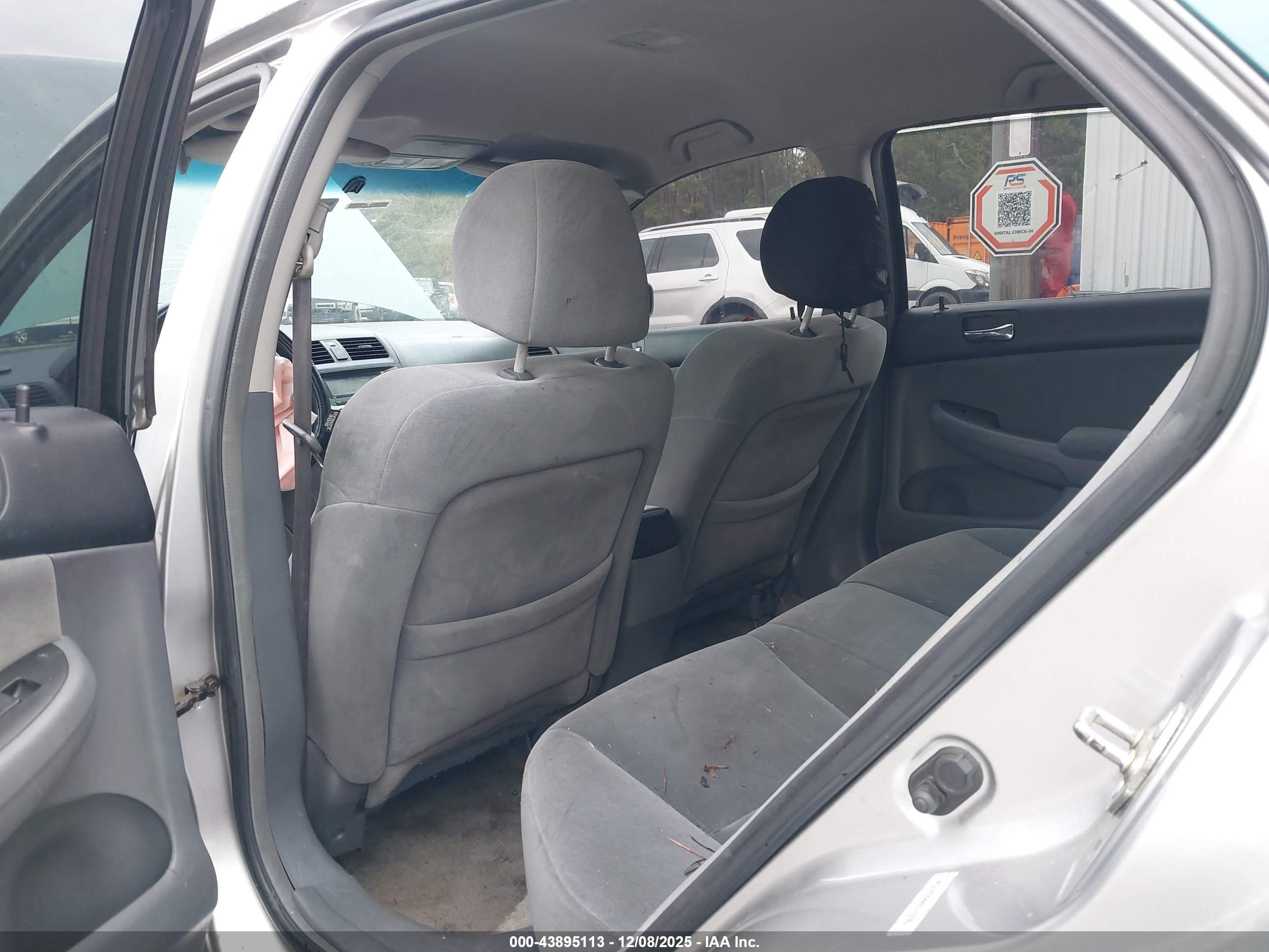 HONDA ACCORD image 8