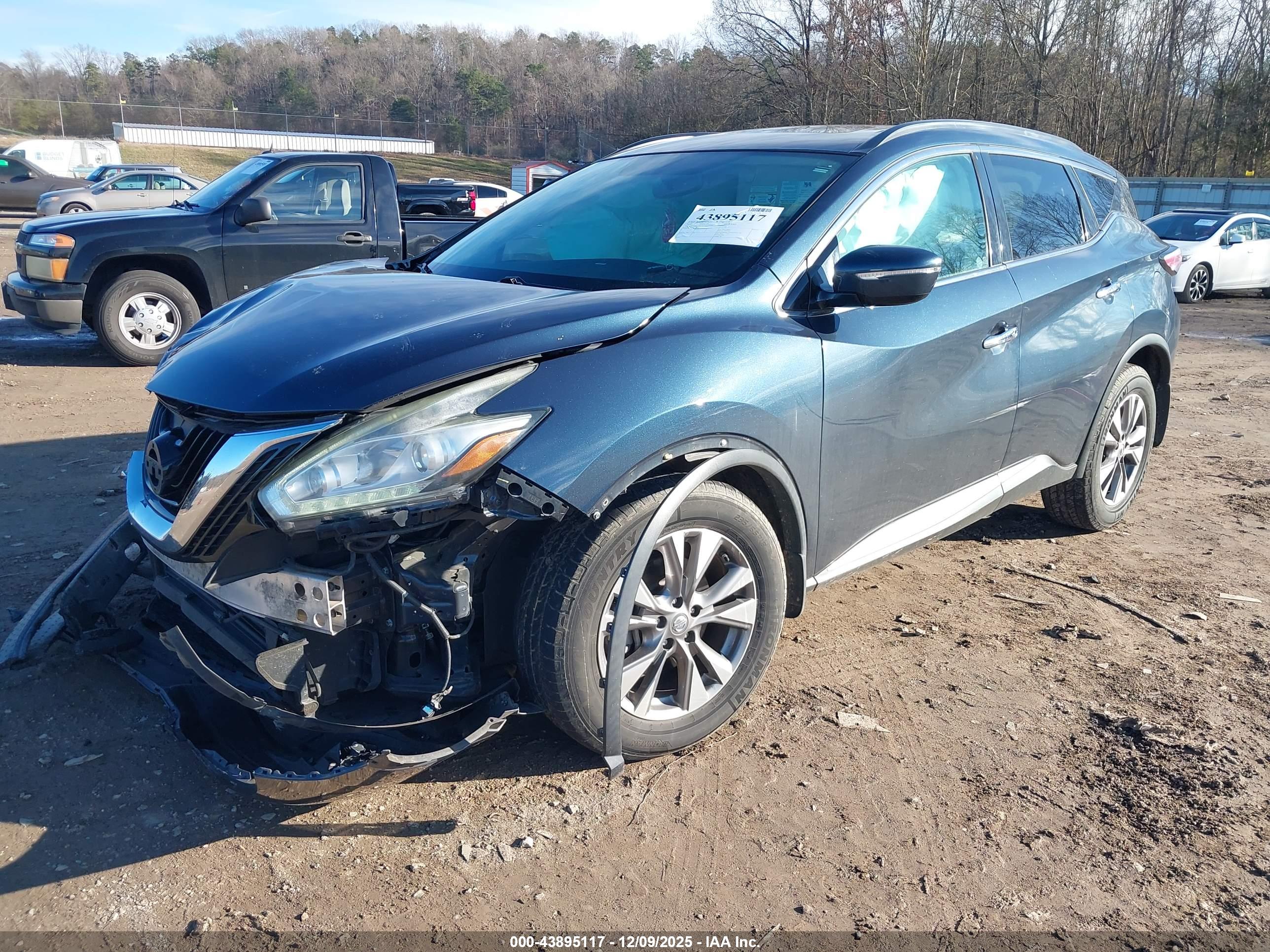 NISSAN MURANO image 2