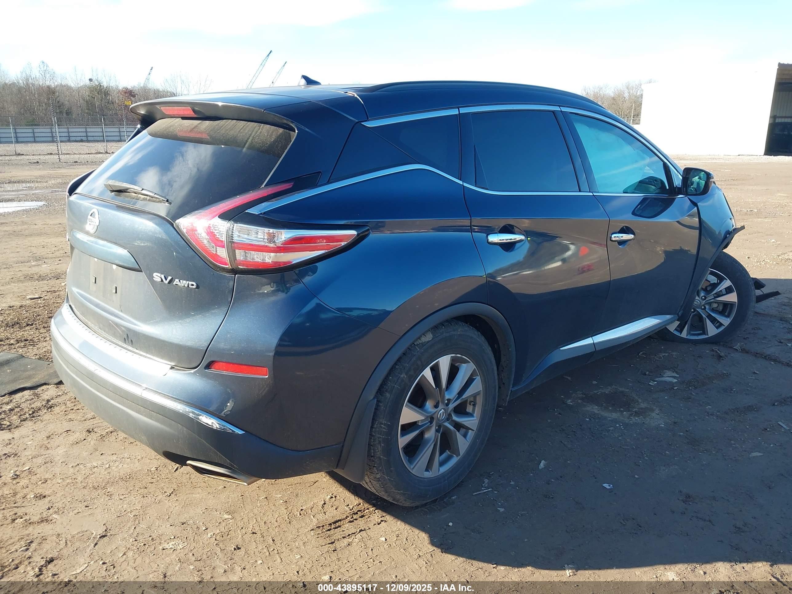 NISSAN MURANO image 4