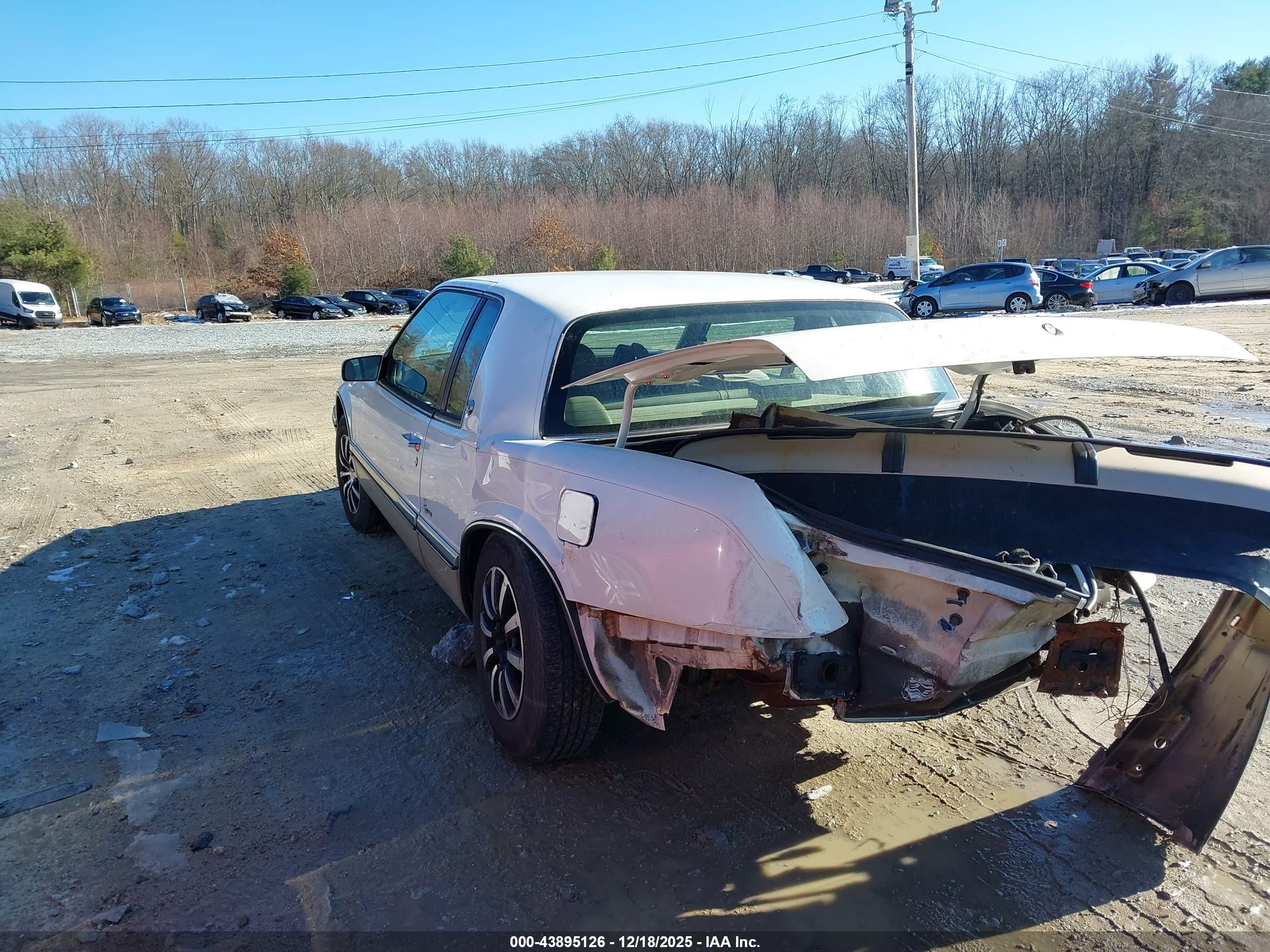 BUICK RIVIERA image 3