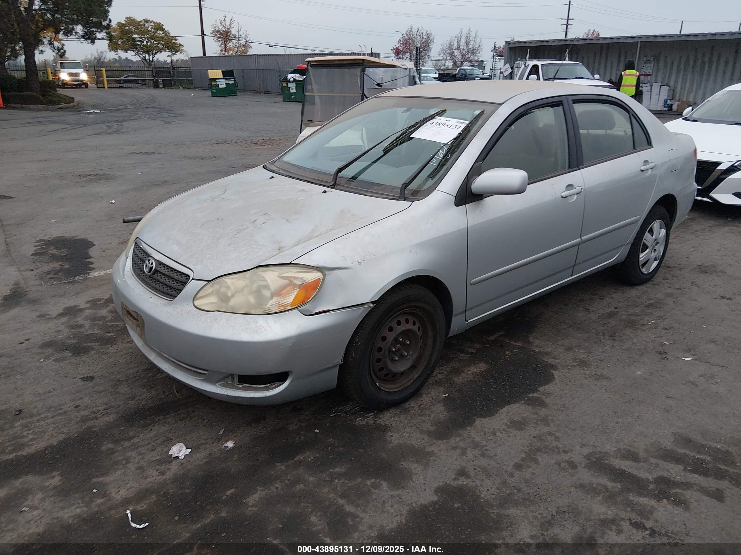 TOYOTA COROLLA image 2