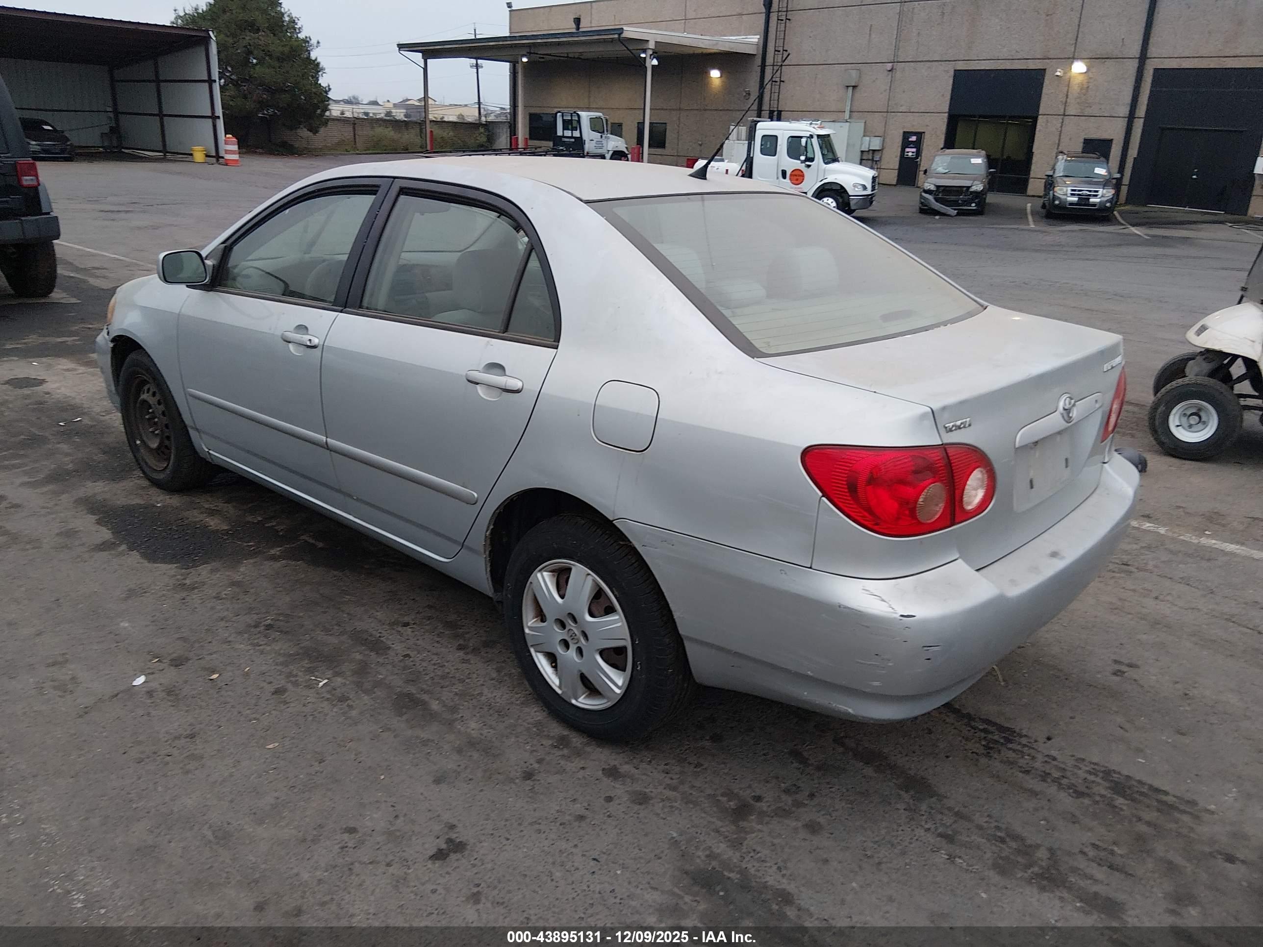 TOYOTA COROLLA image 3