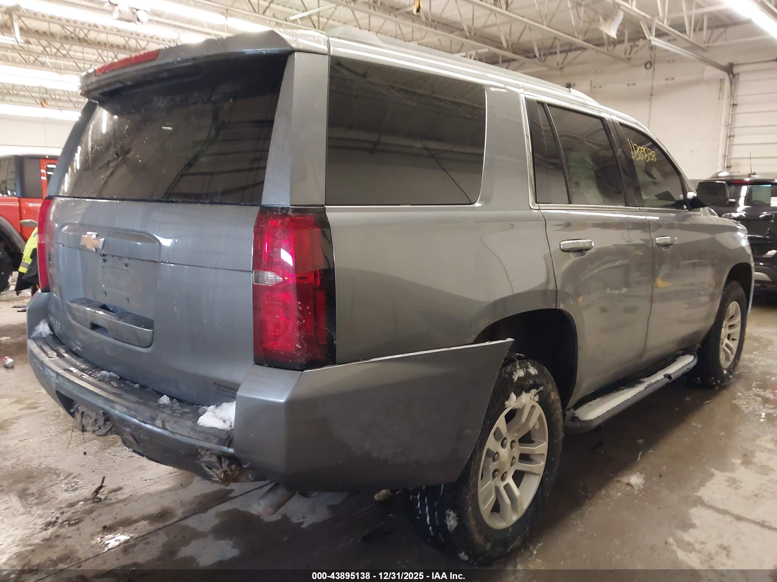 CHEVROLET TAHOE image 4