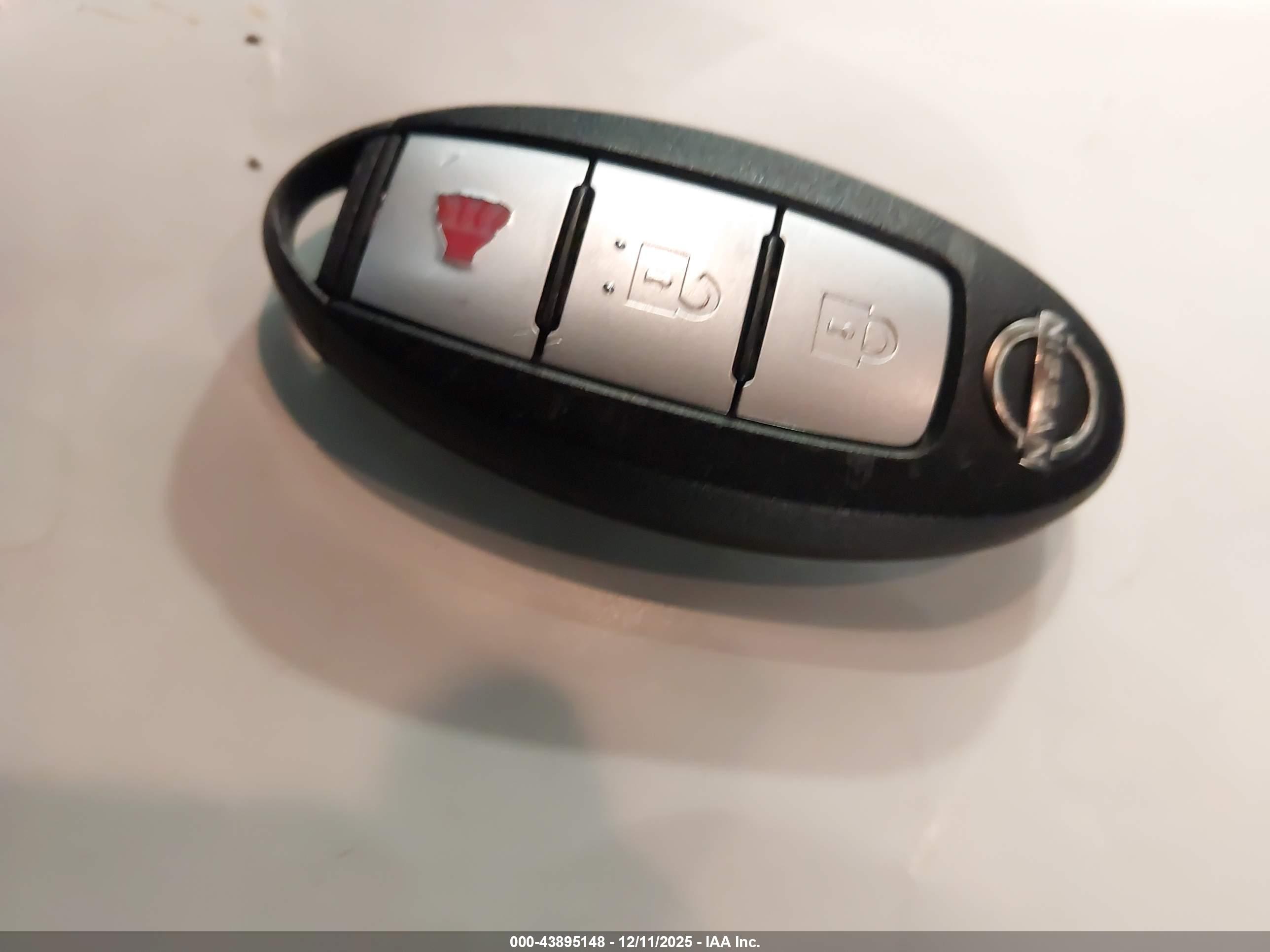 NISSAN FRONTIER image 11
