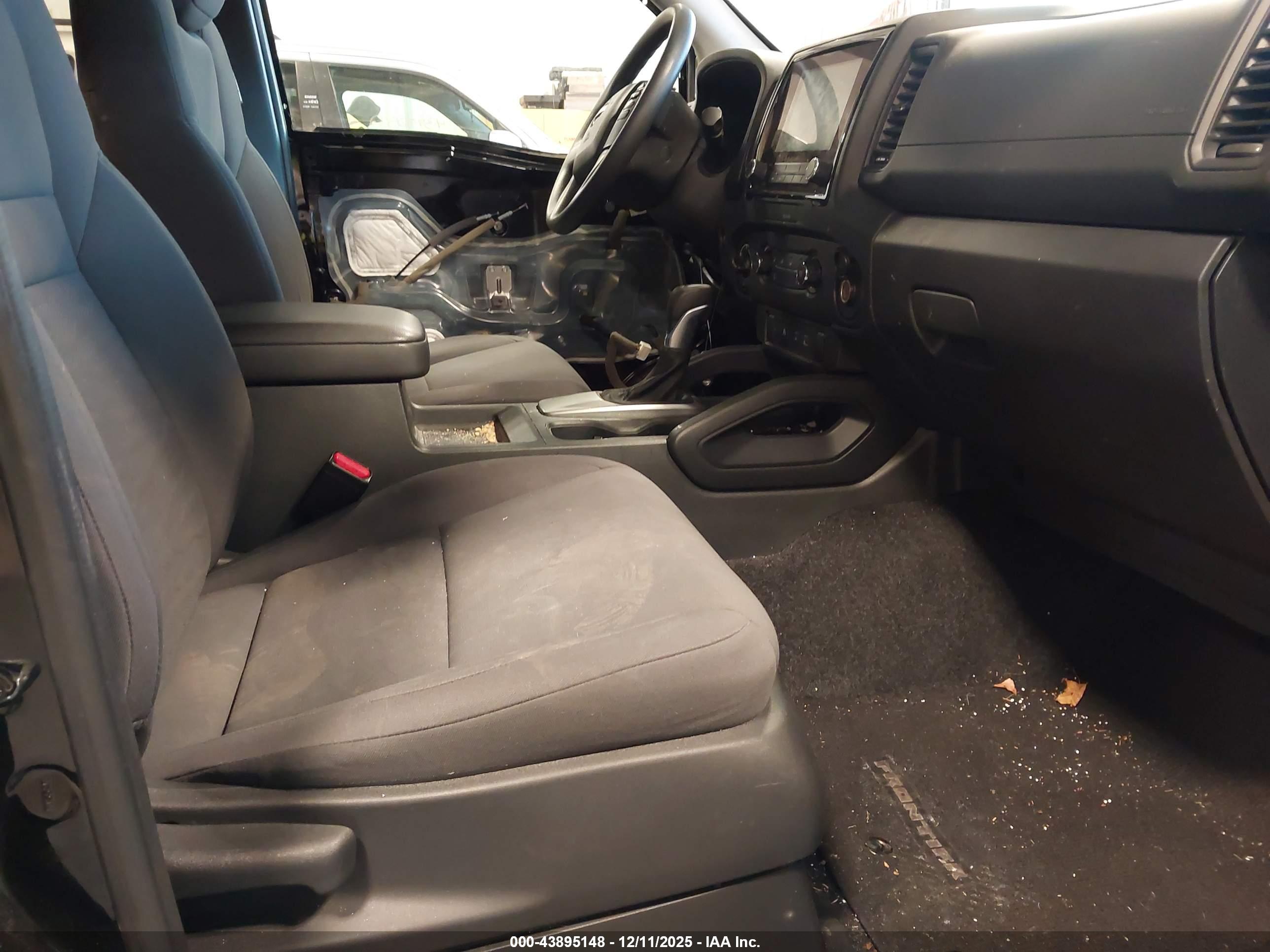 NISSAN FRONTIER image 5