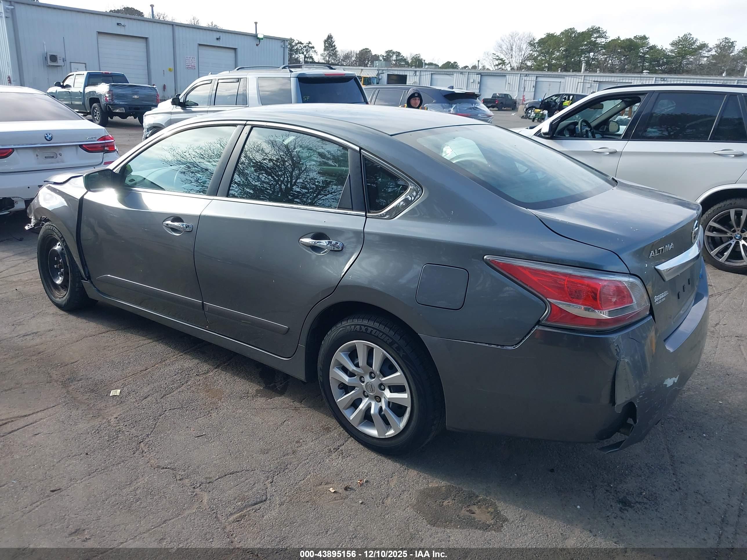 NISSAN ALTIMA image 3