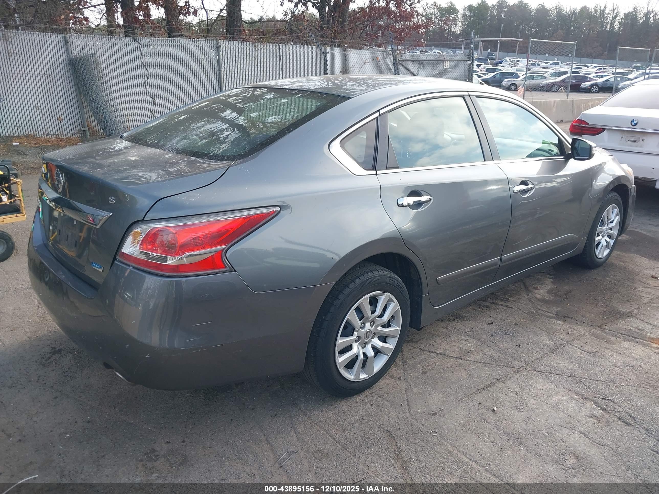 NISSAN ALTIMA image 4