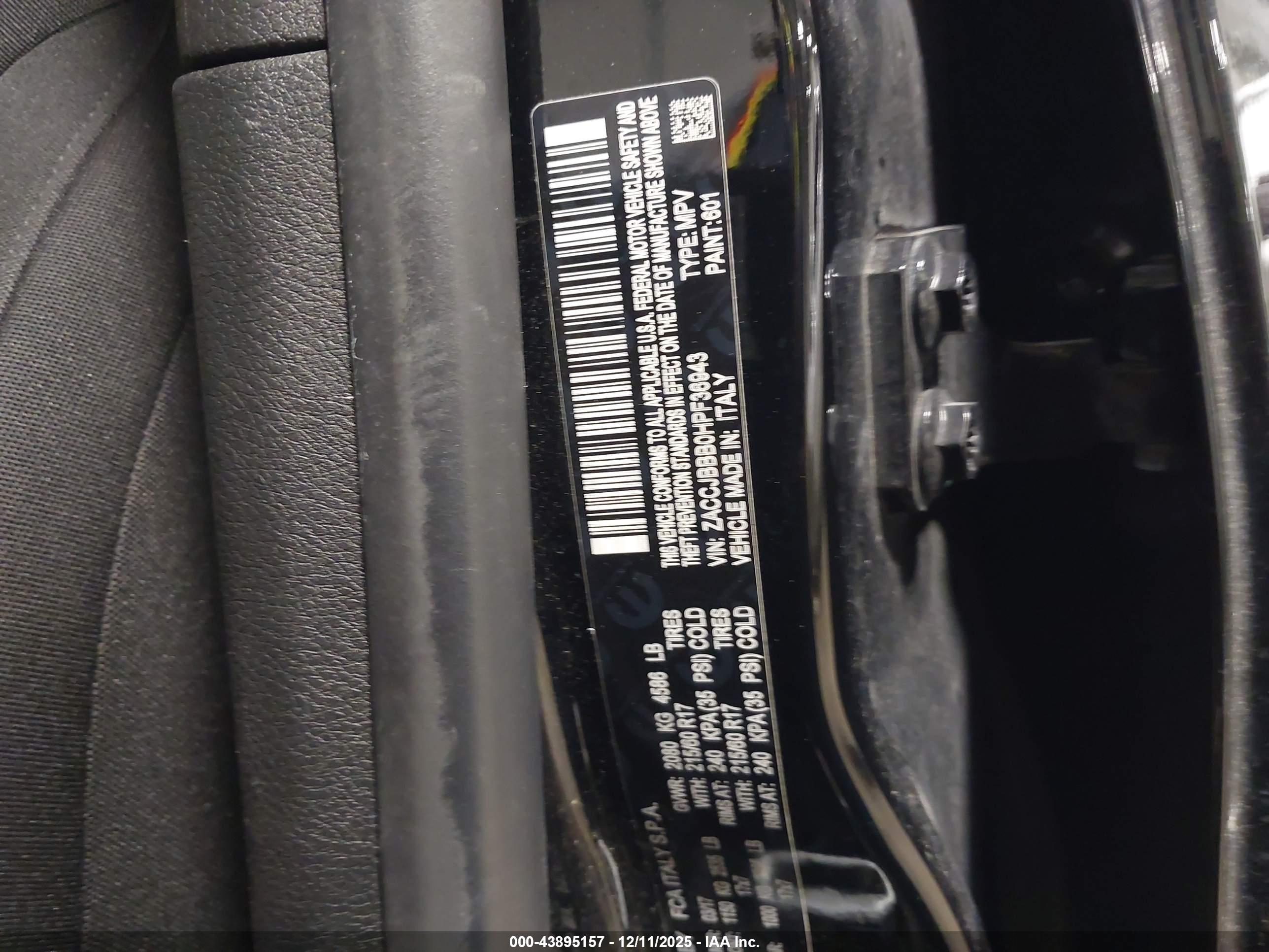 JEEP RENEGADE image 9