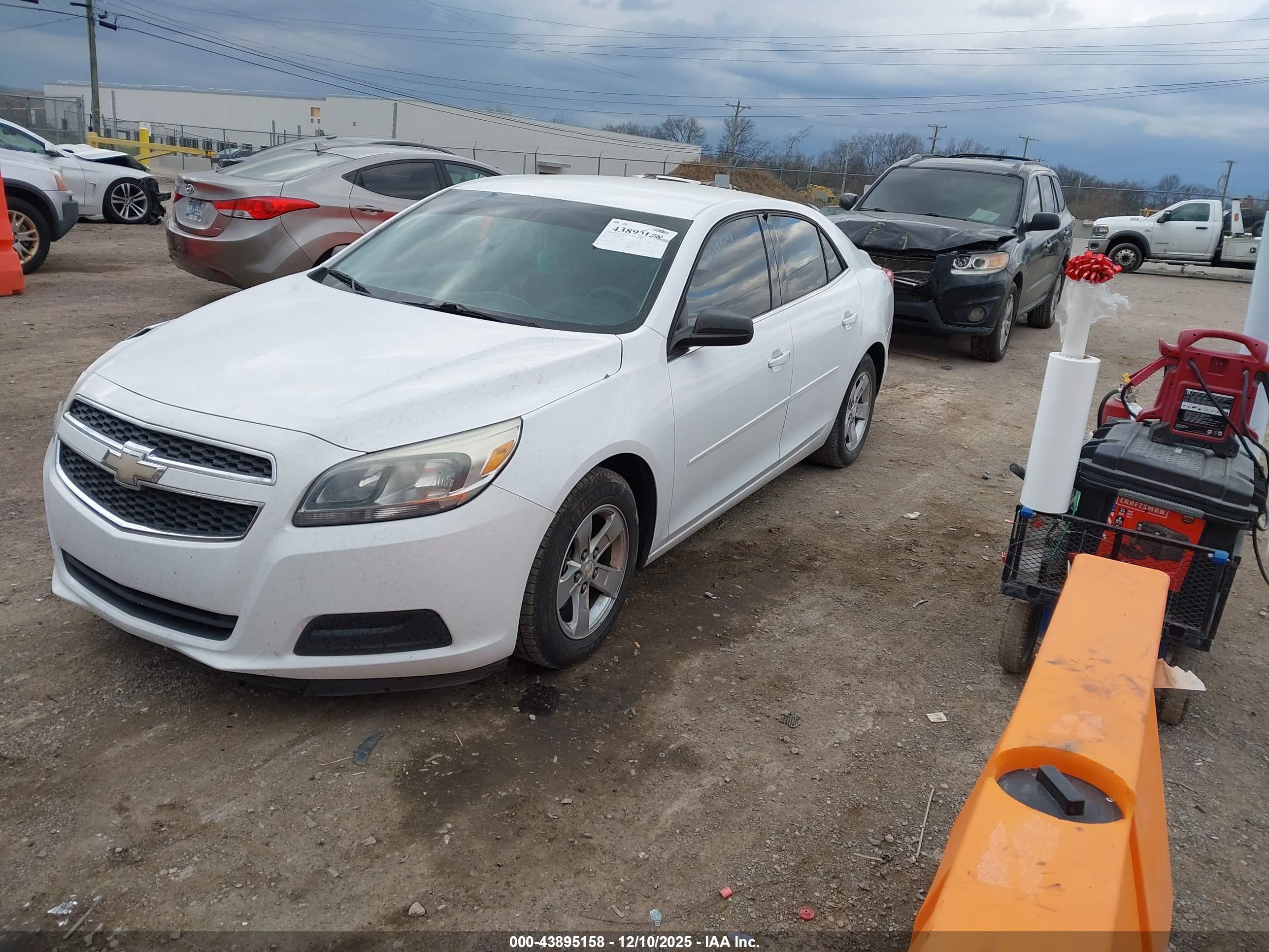 CHEVROLET MALIBU image 2