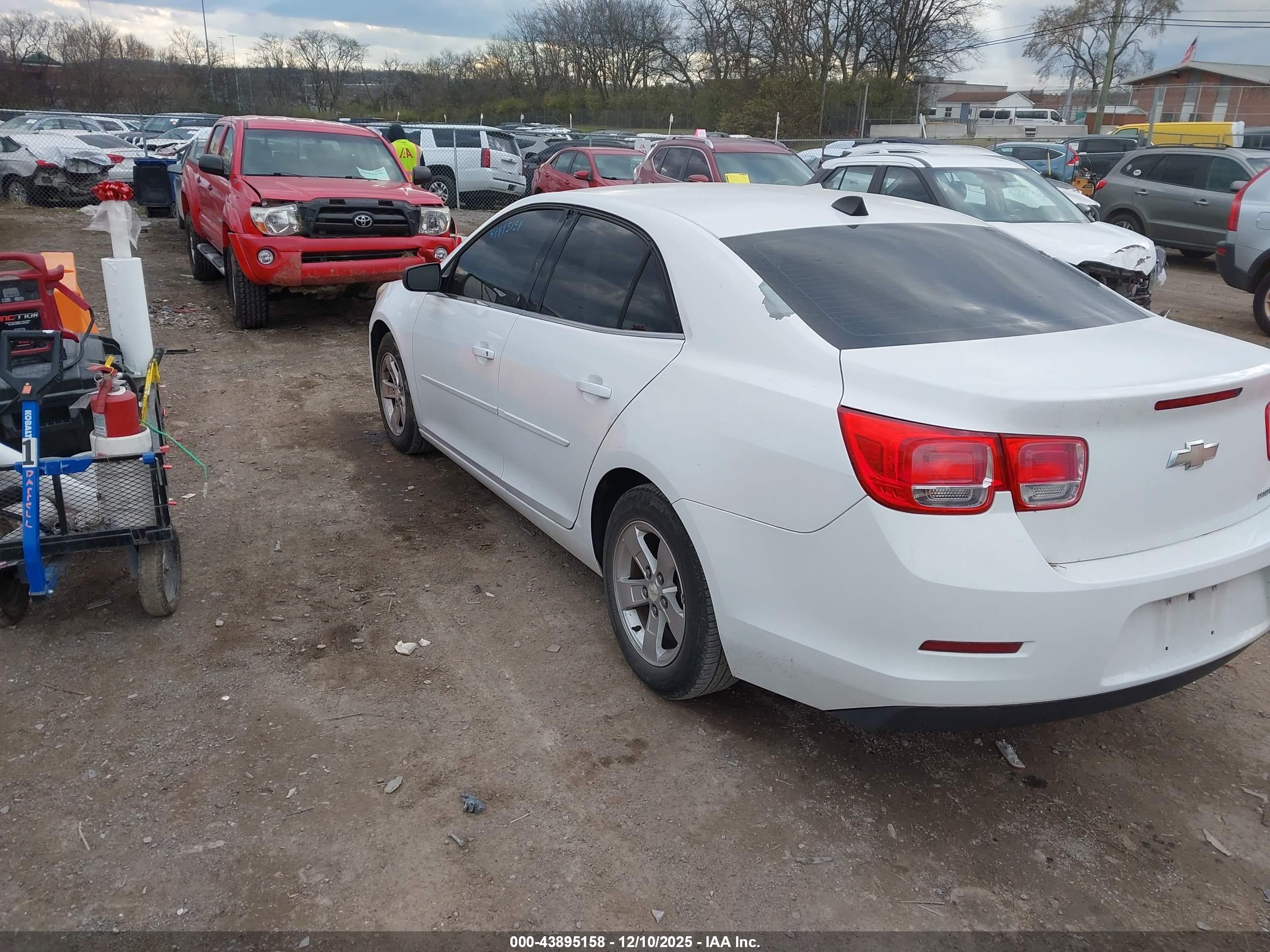 CHEVROLET MALIBU image 3
