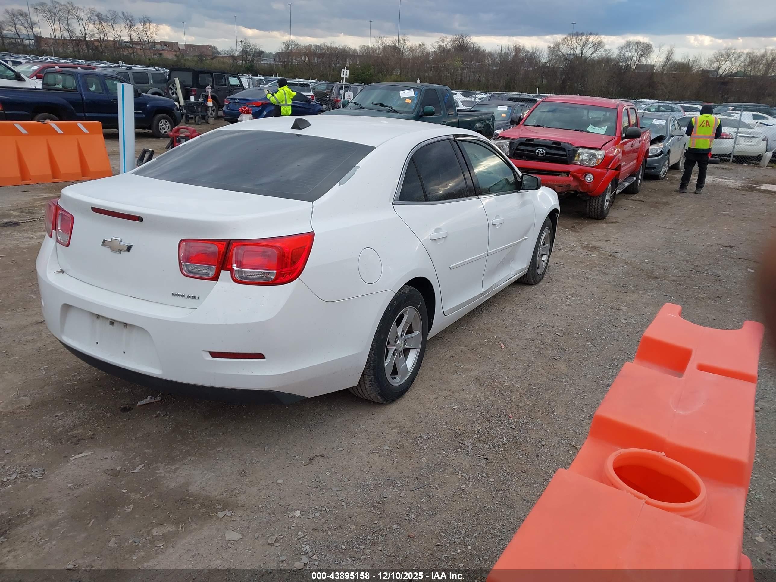 CHEVROLET MALIBU image 4
