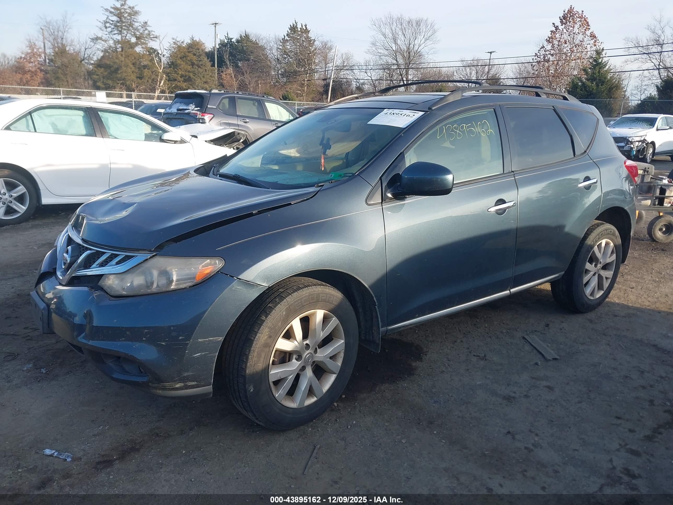 NISSAN MURANO image 2