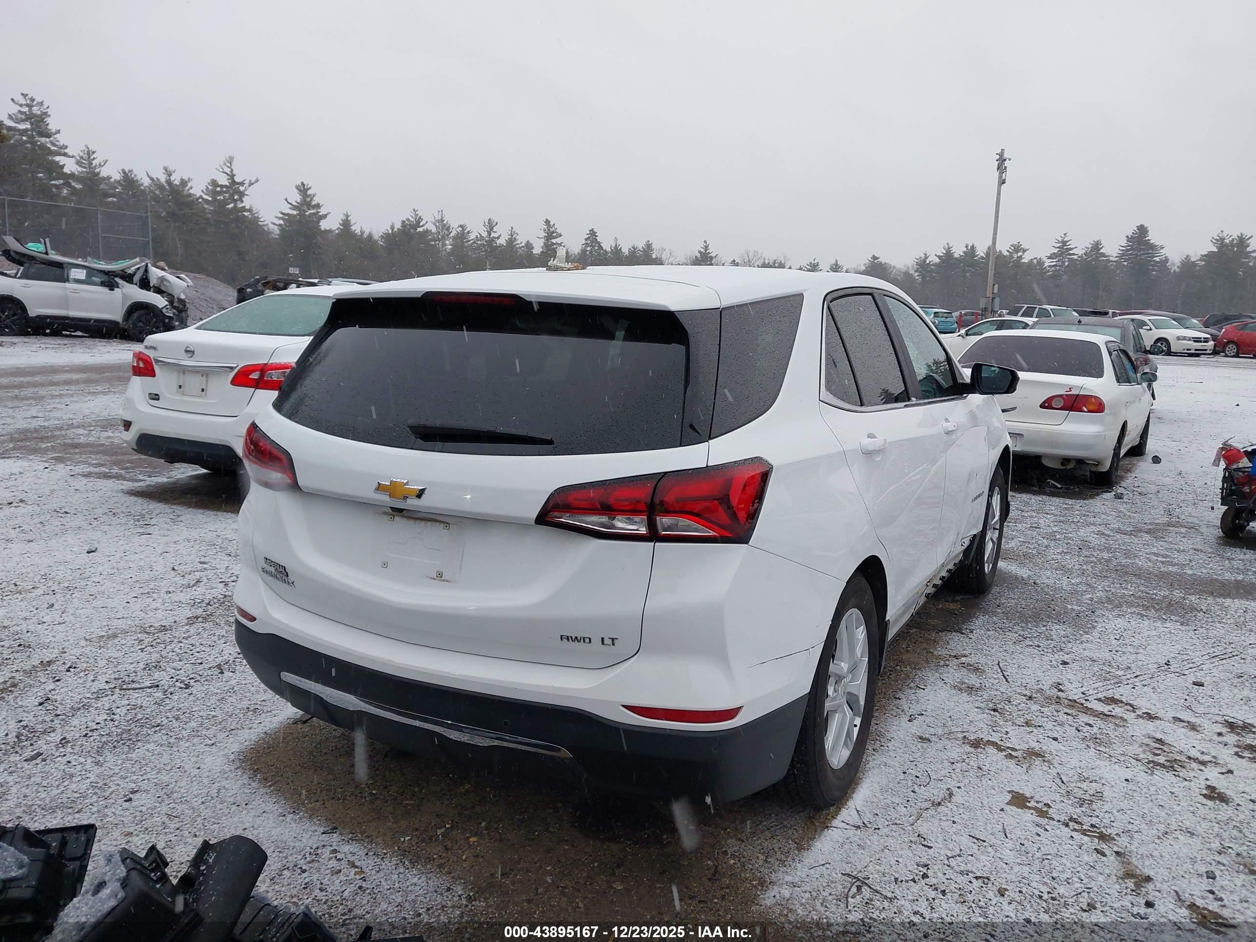 CHEVROLET EQUINOX image 4