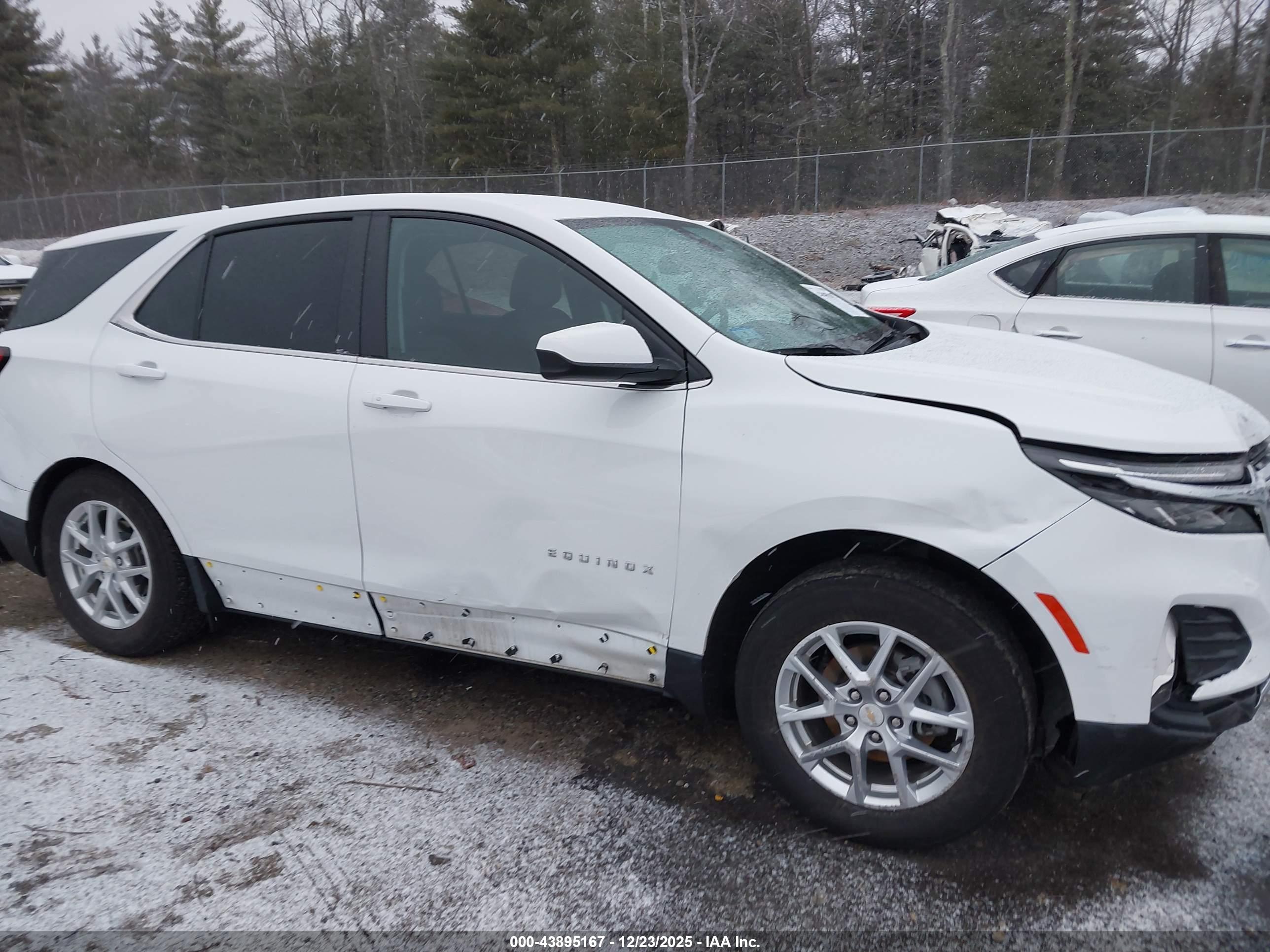 CHEVROLET EQUINOX image 6