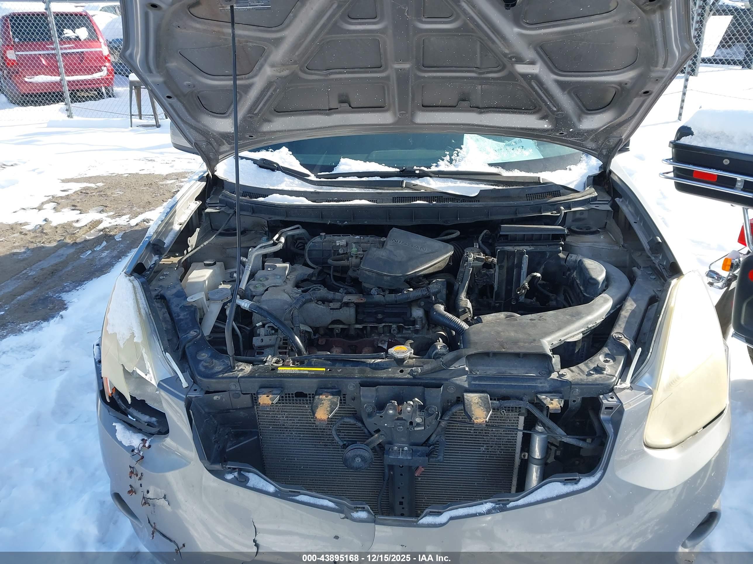 NISSAN ROGUE image 10