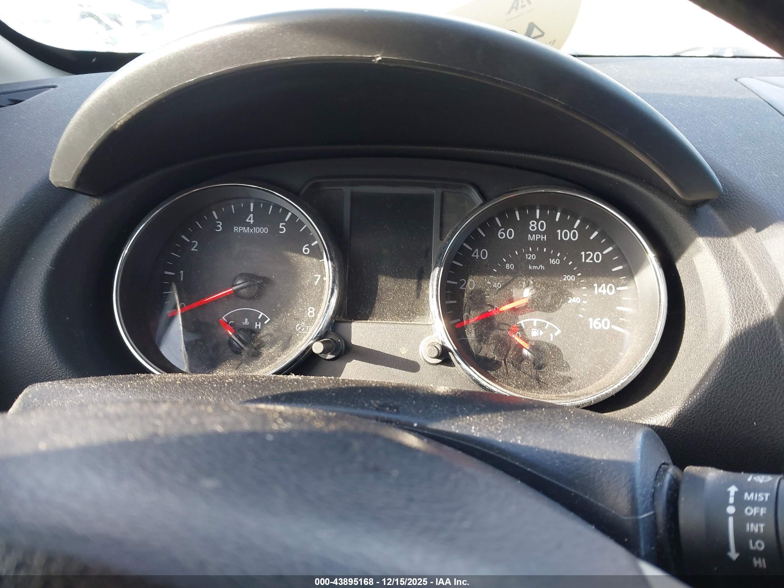 NISSAN ROGUE image 7