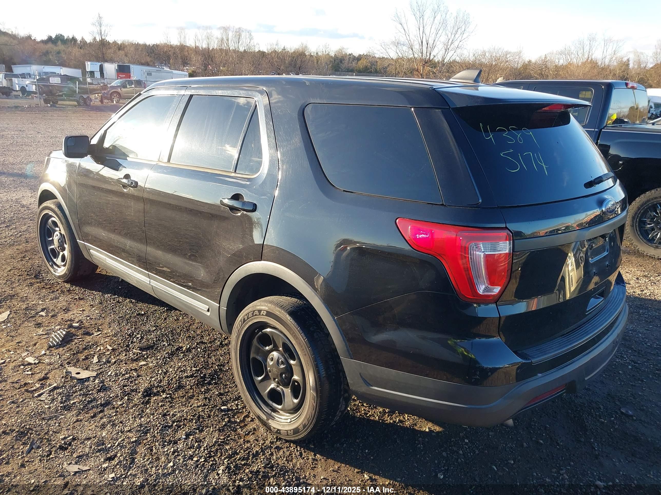 FORD POLICE image 3