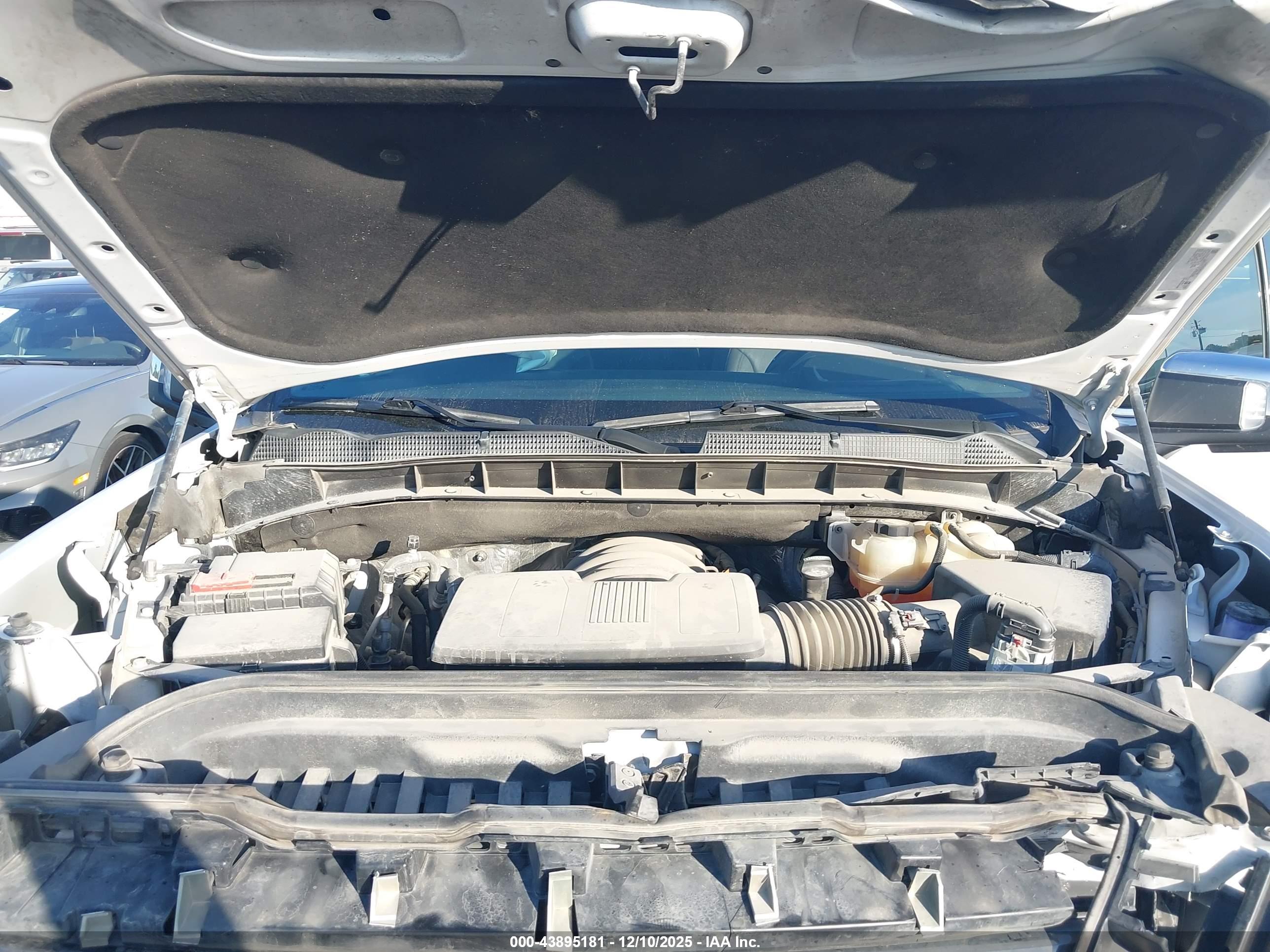 GMC SIERRA image 10