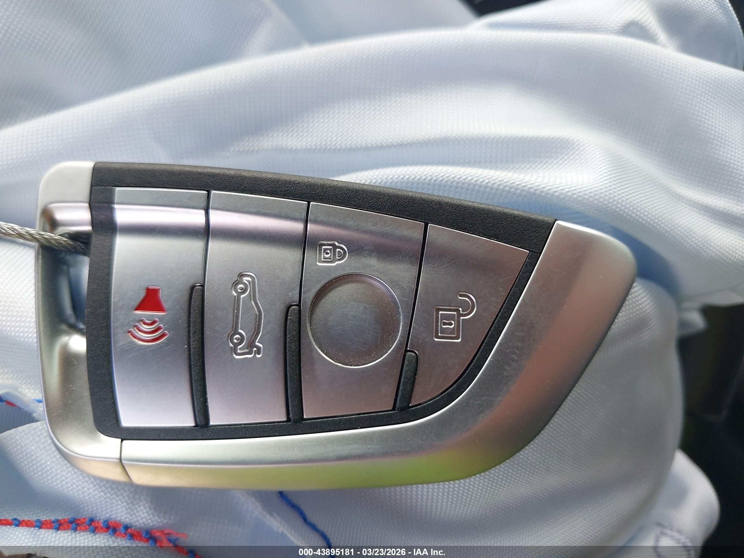 GMC SIERRA image 11
