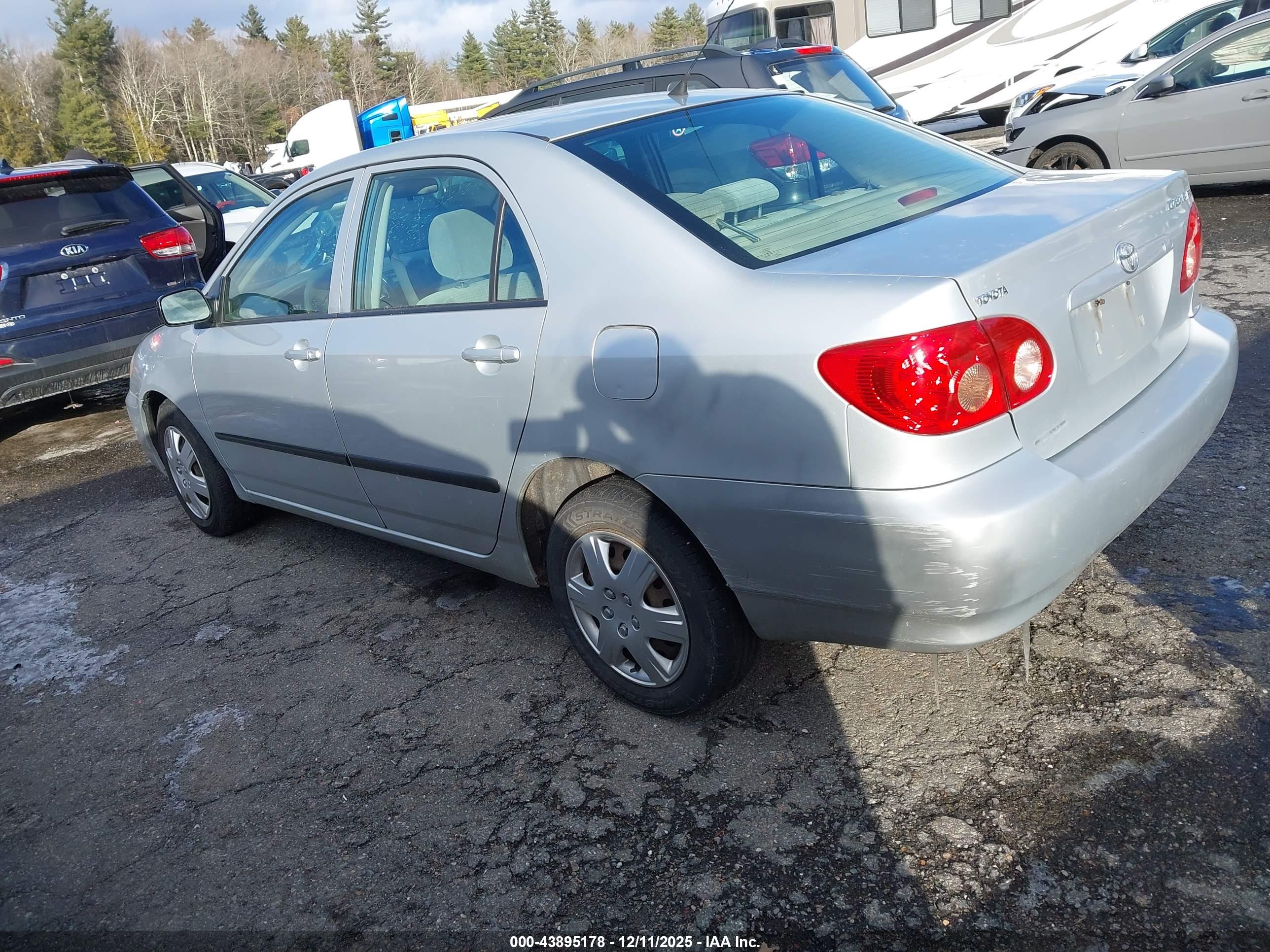 TOYOTA COROLLA image 3