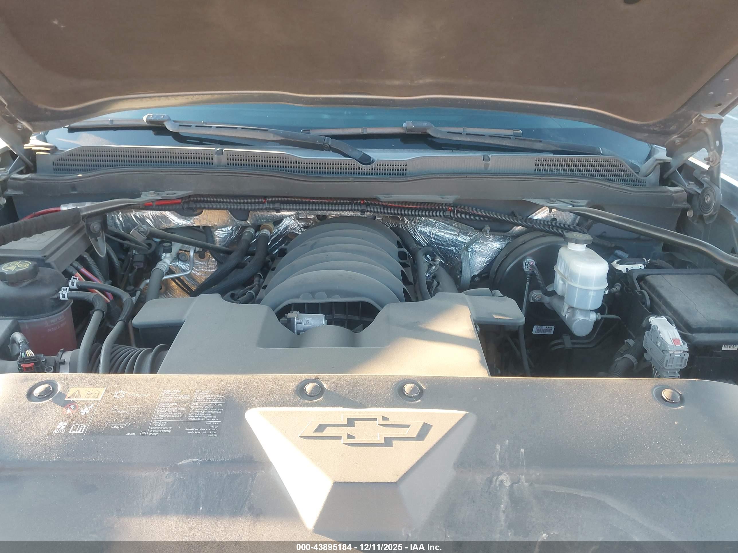 CHEVROLET SILVERADO image 10