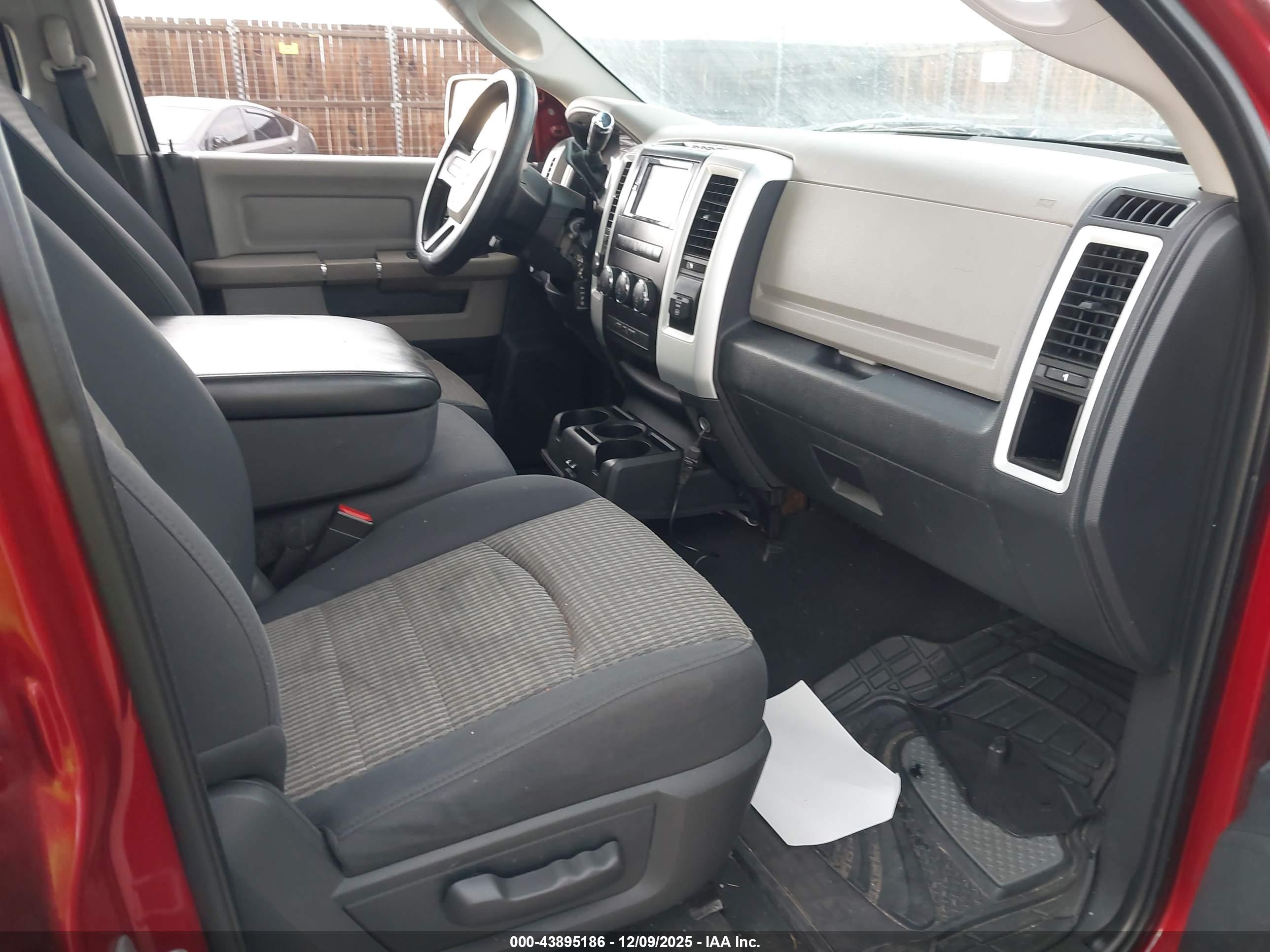 DODGE RAM image 5