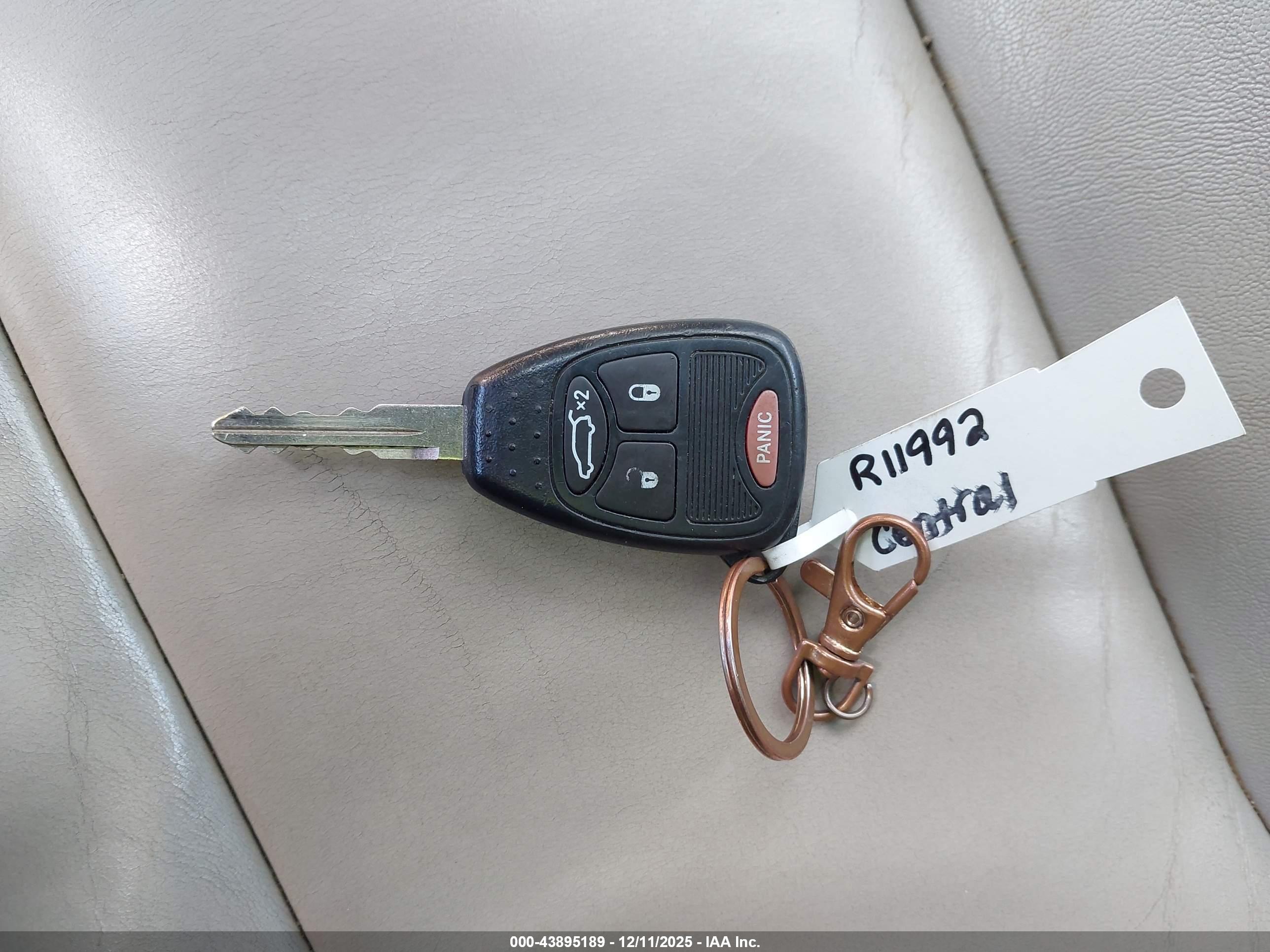 CHRYSLER PACIFICA image 11