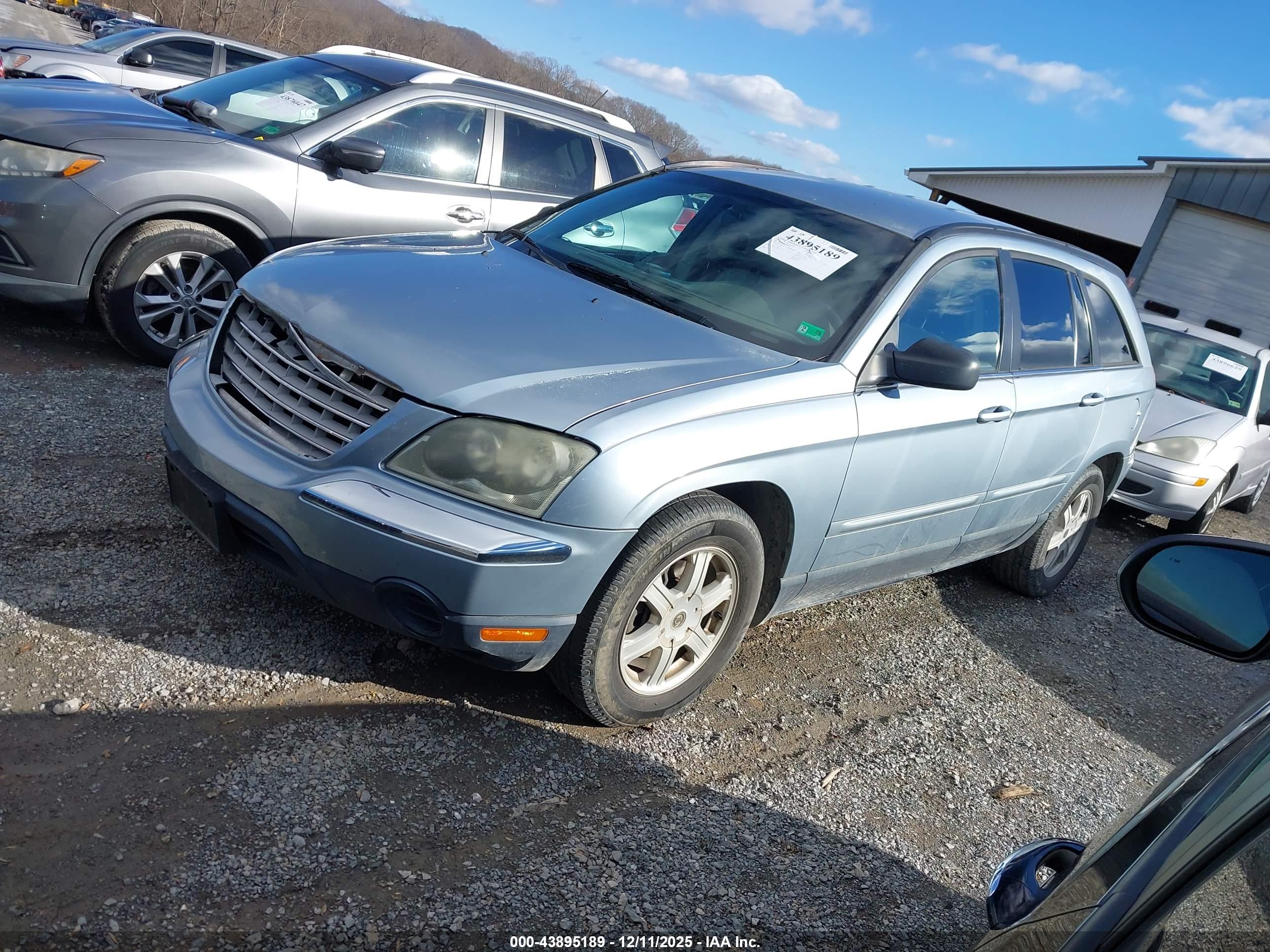 CHRYSLER PACIFICA image 2