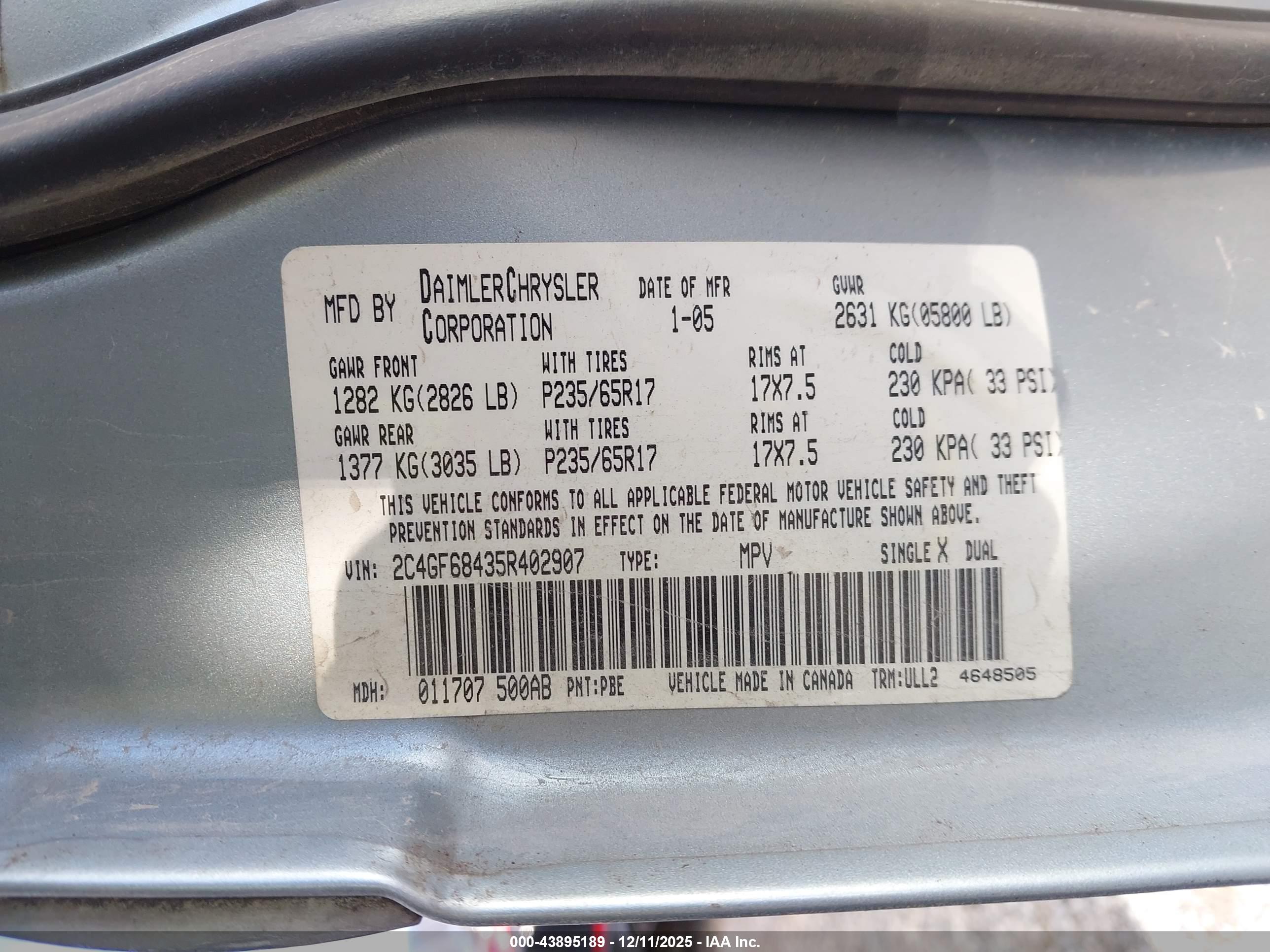 CHRYSLER PACIFICA image 9