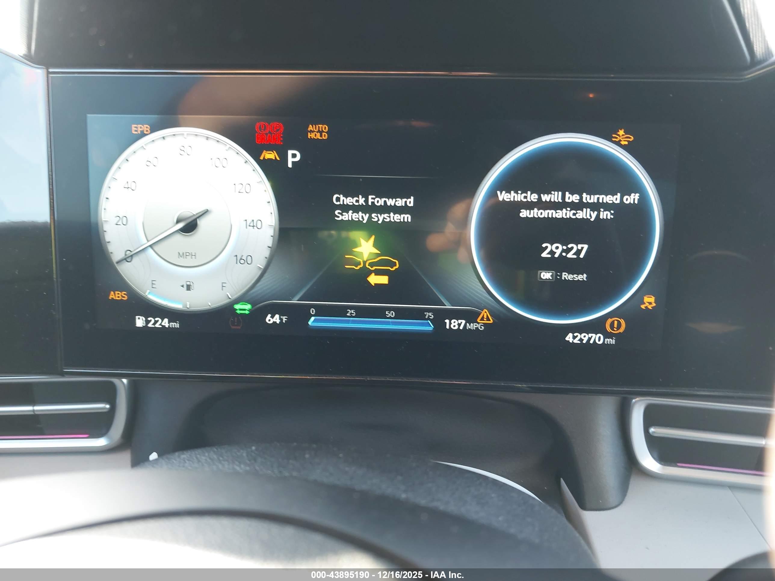 HYUNDAI ELANTRA image 7
