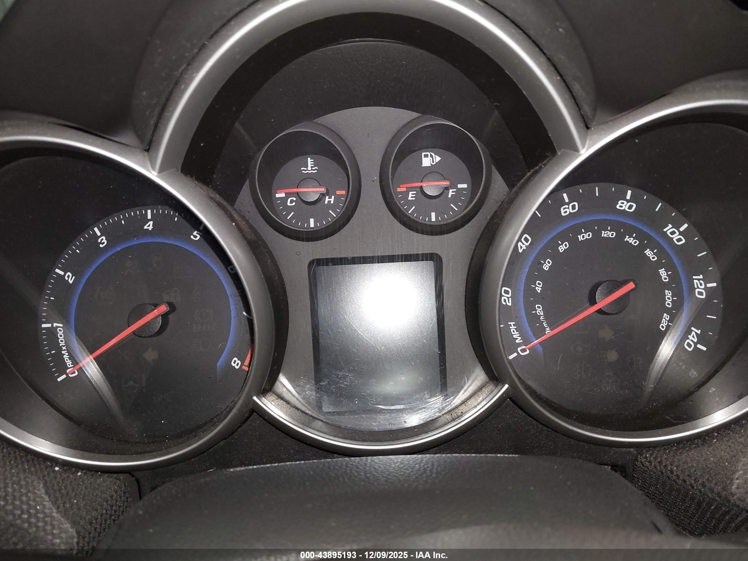 CHEVROLET CRUZE image 7