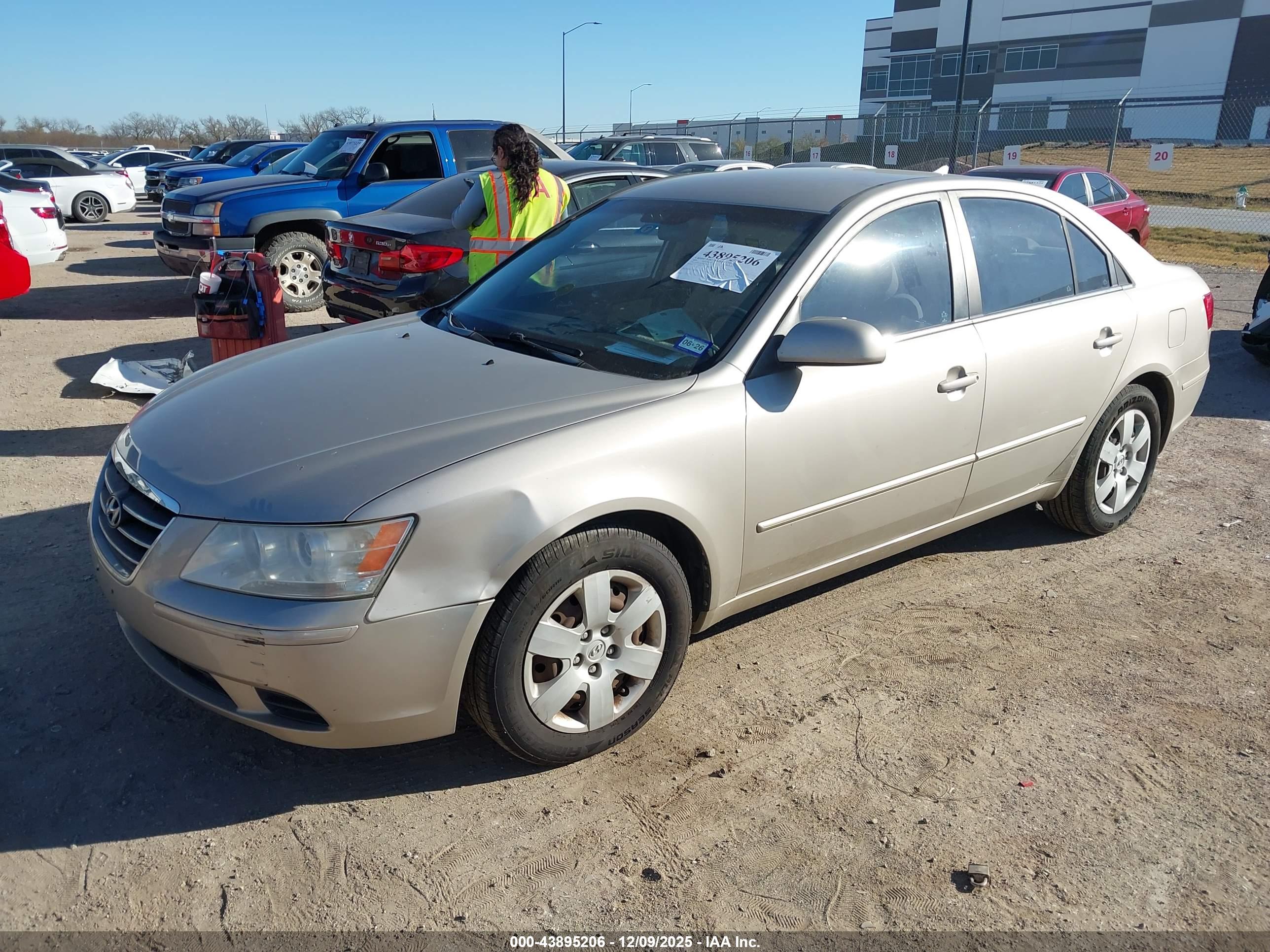 HYUNDAI SONATA image 2