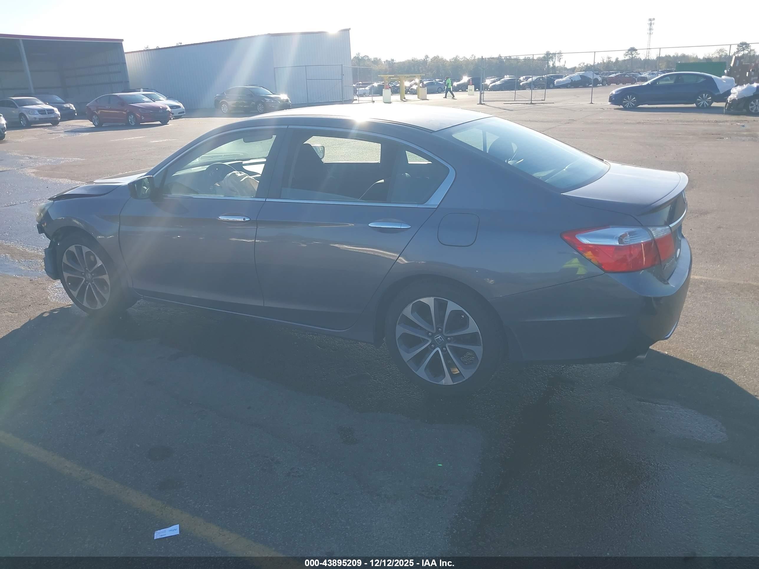 HONDA ACCORD image 3
