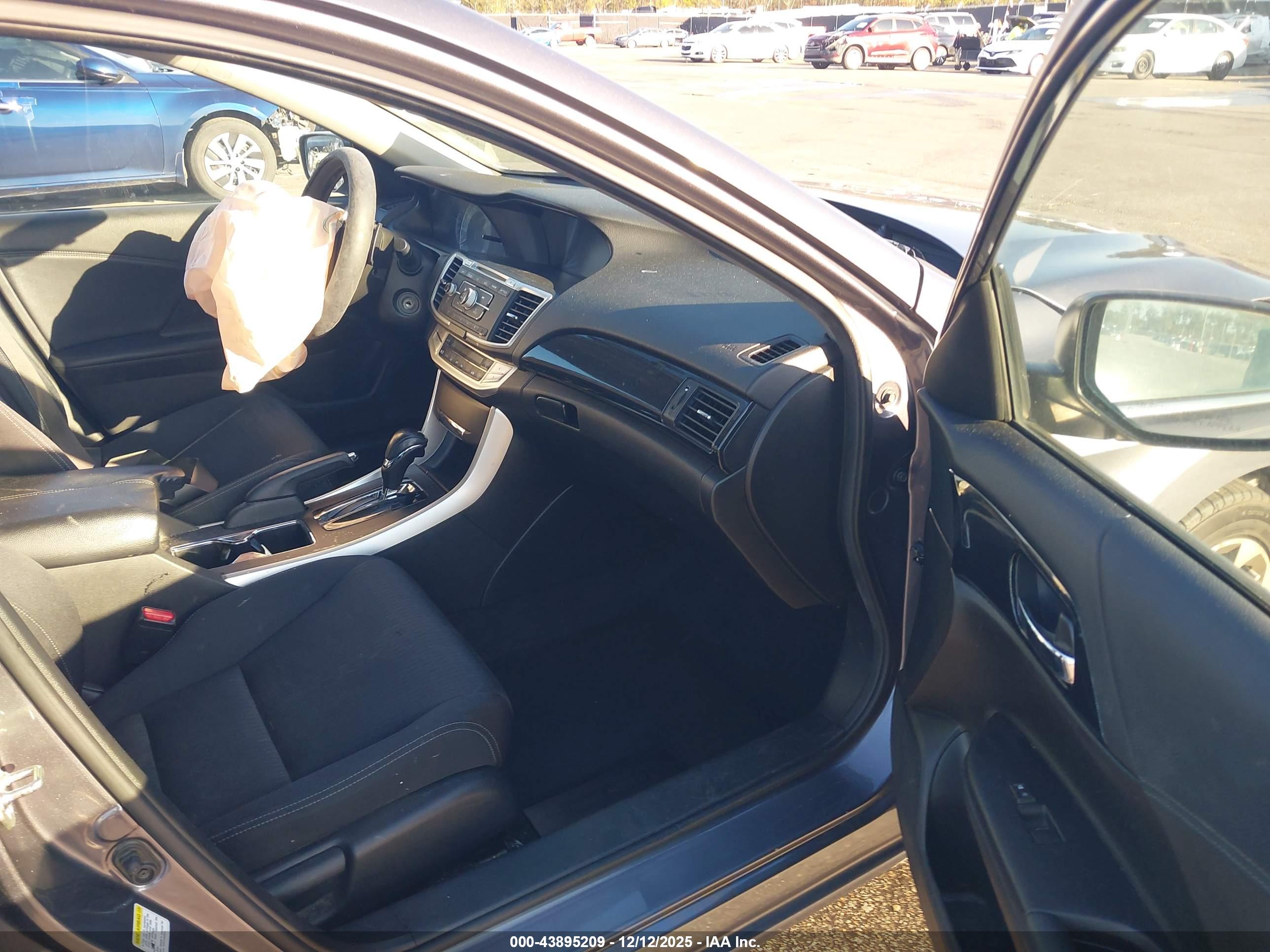 HONDA ACCORD image 5