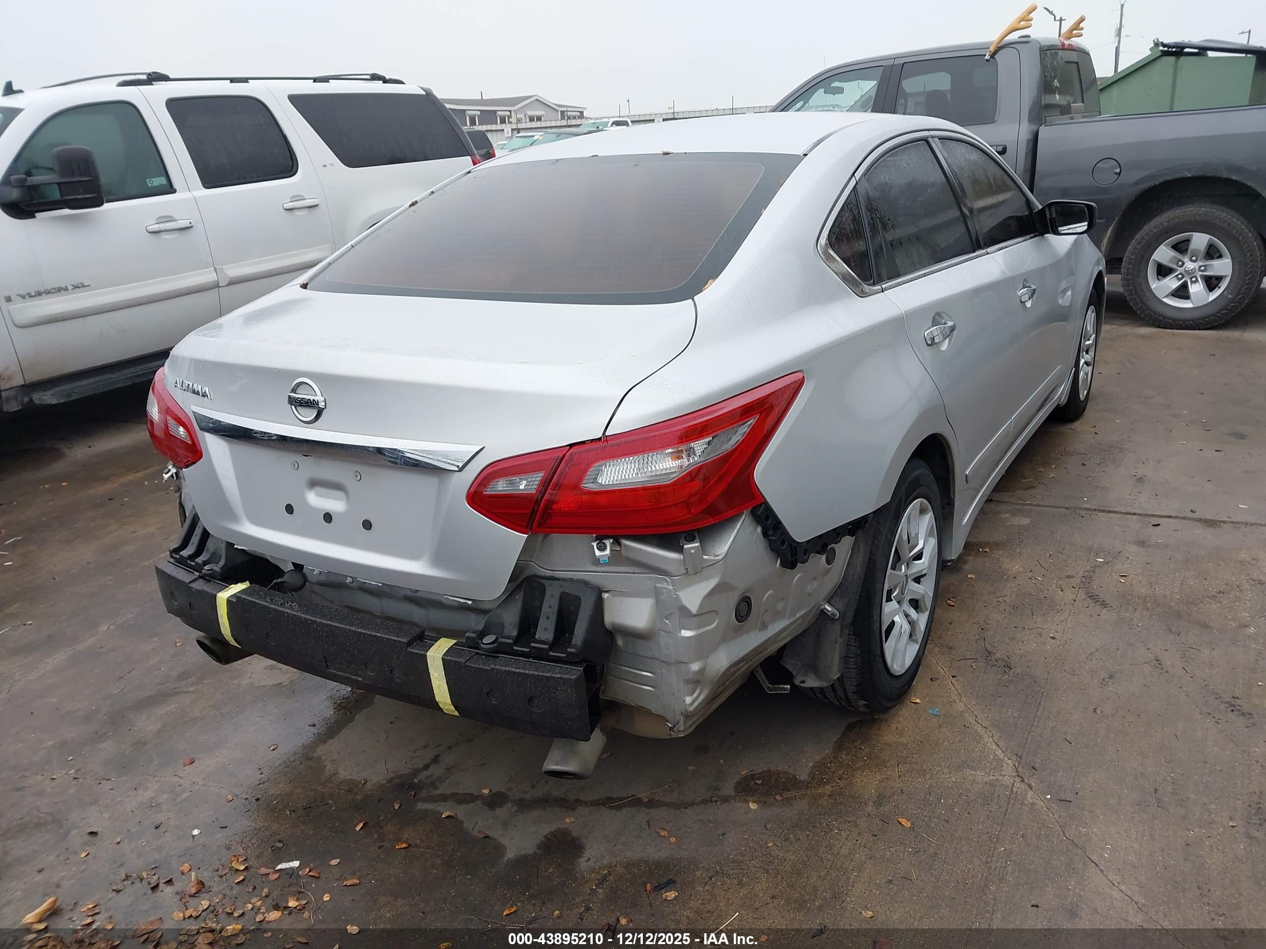 NISSAN ALTIMA image 4