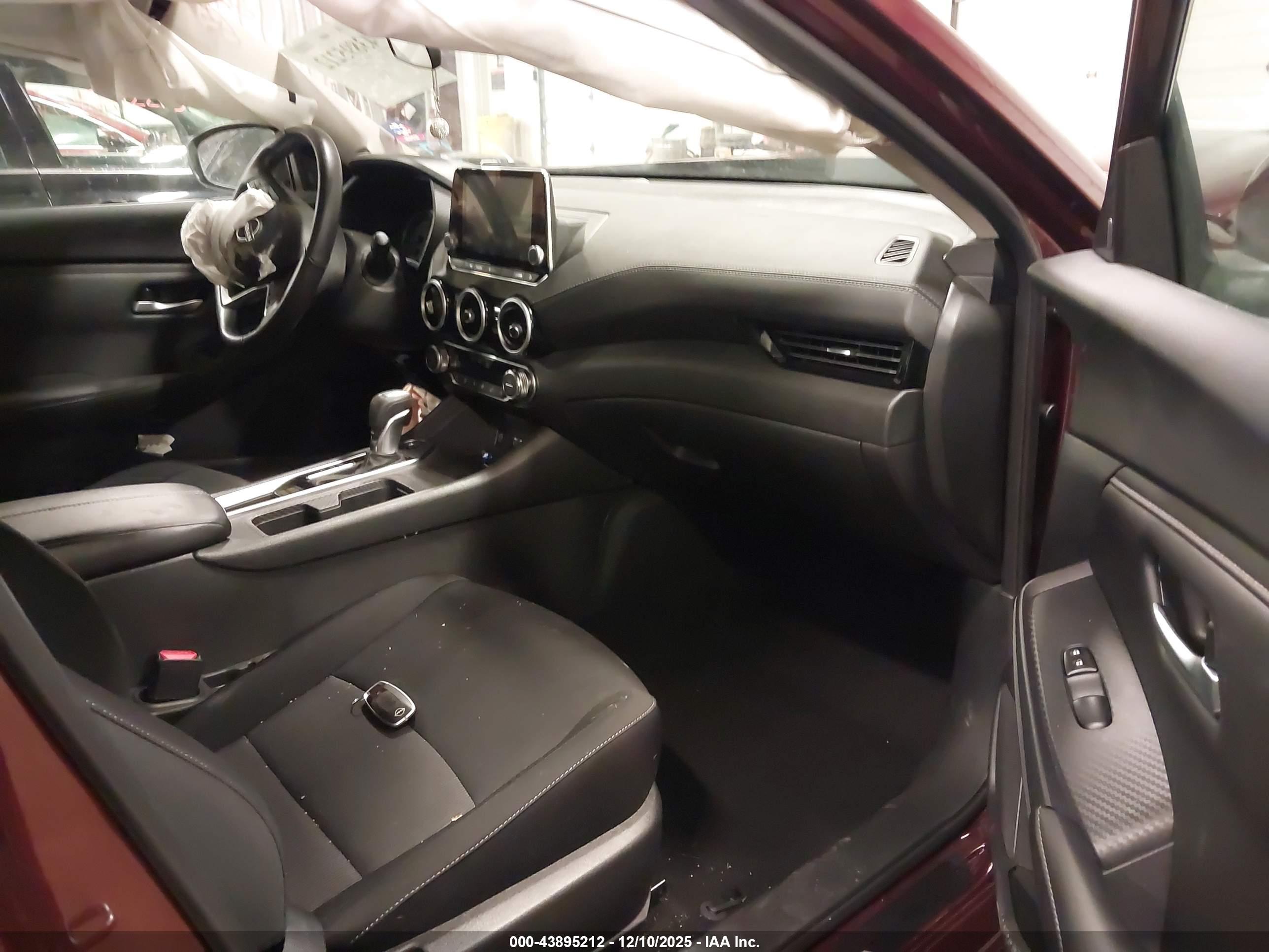 NISSAN SENTRA image 5
