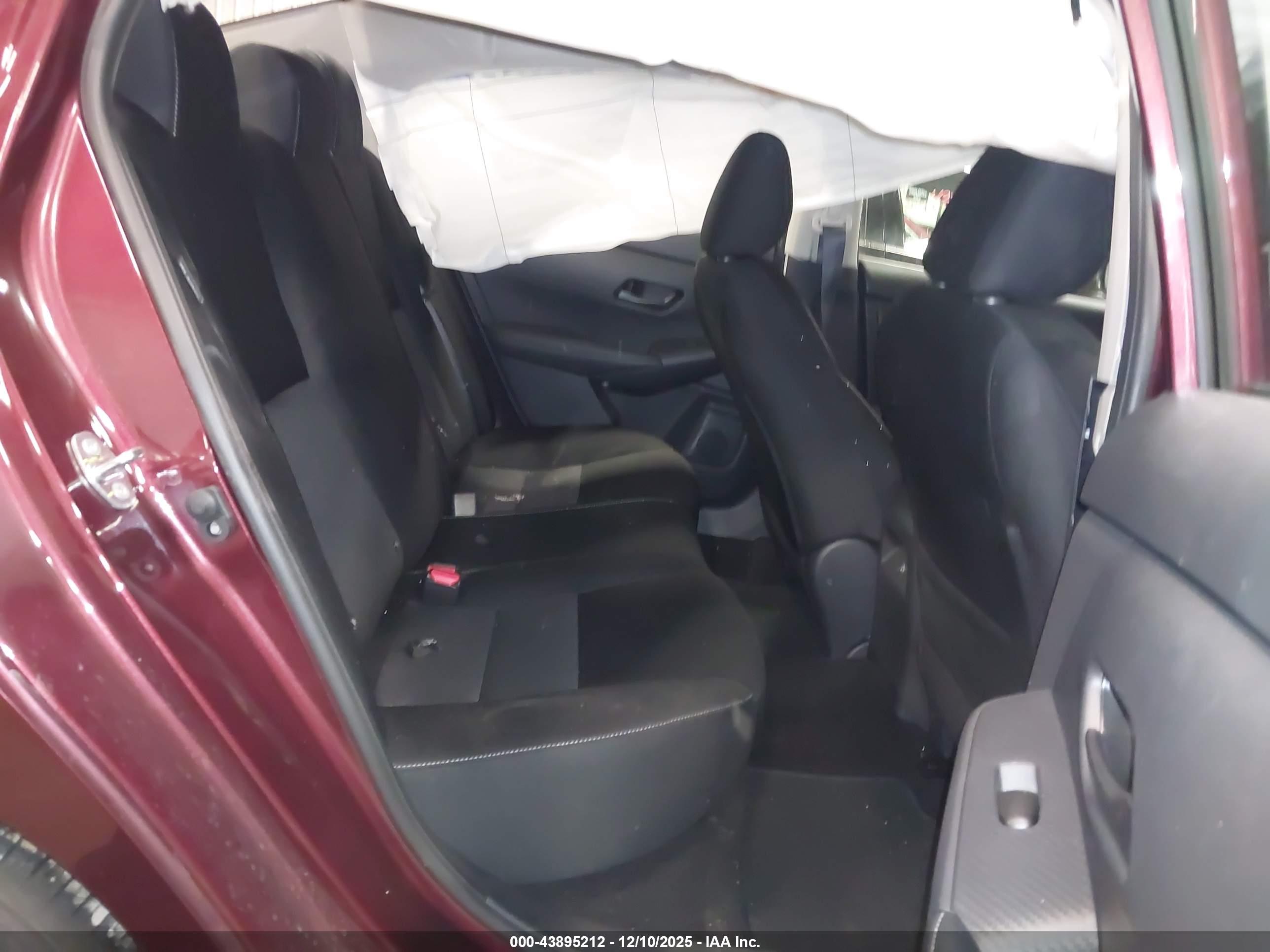 NISSAN SENTRA image 8