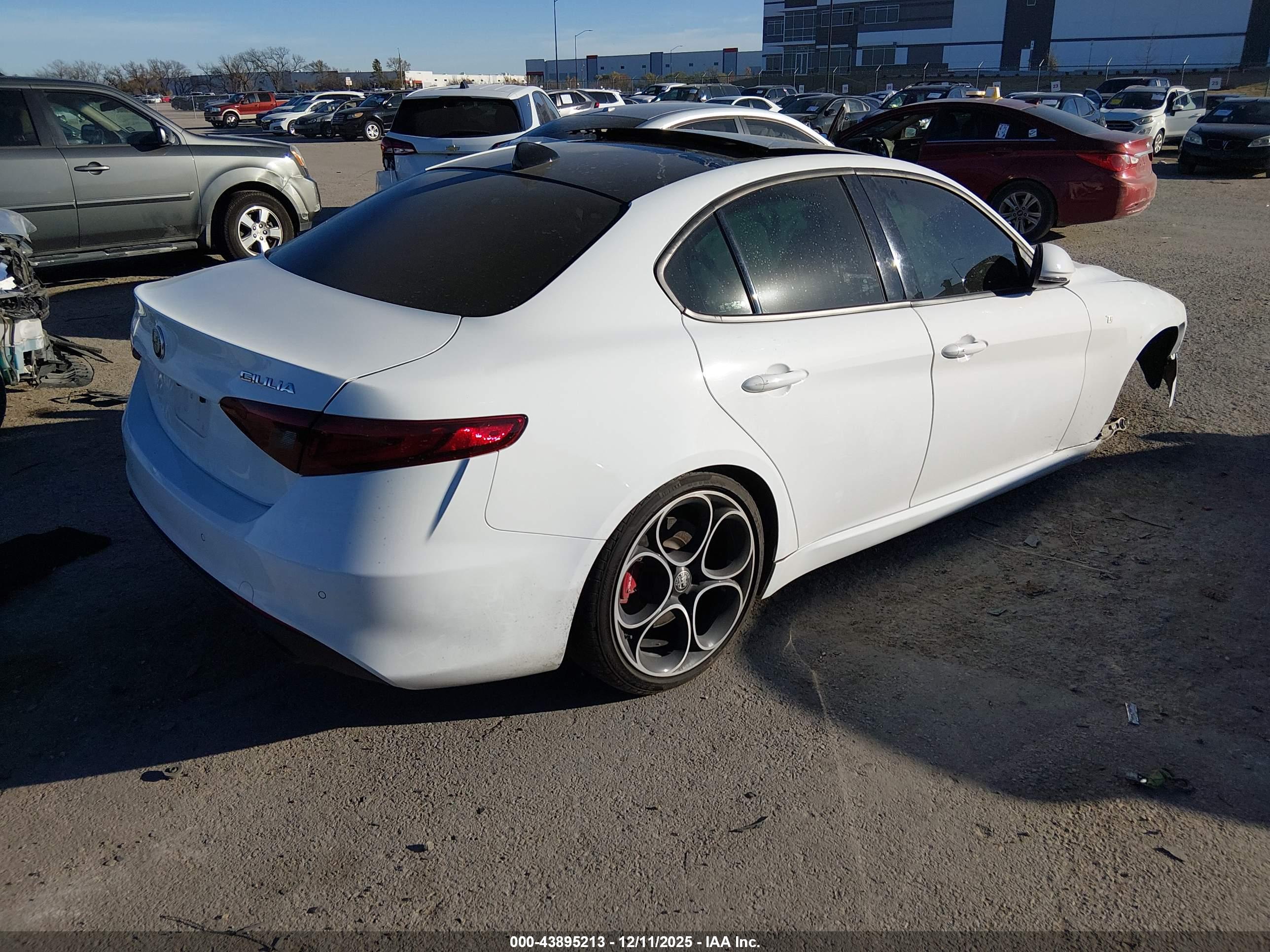 ALFA ROMEO image 4