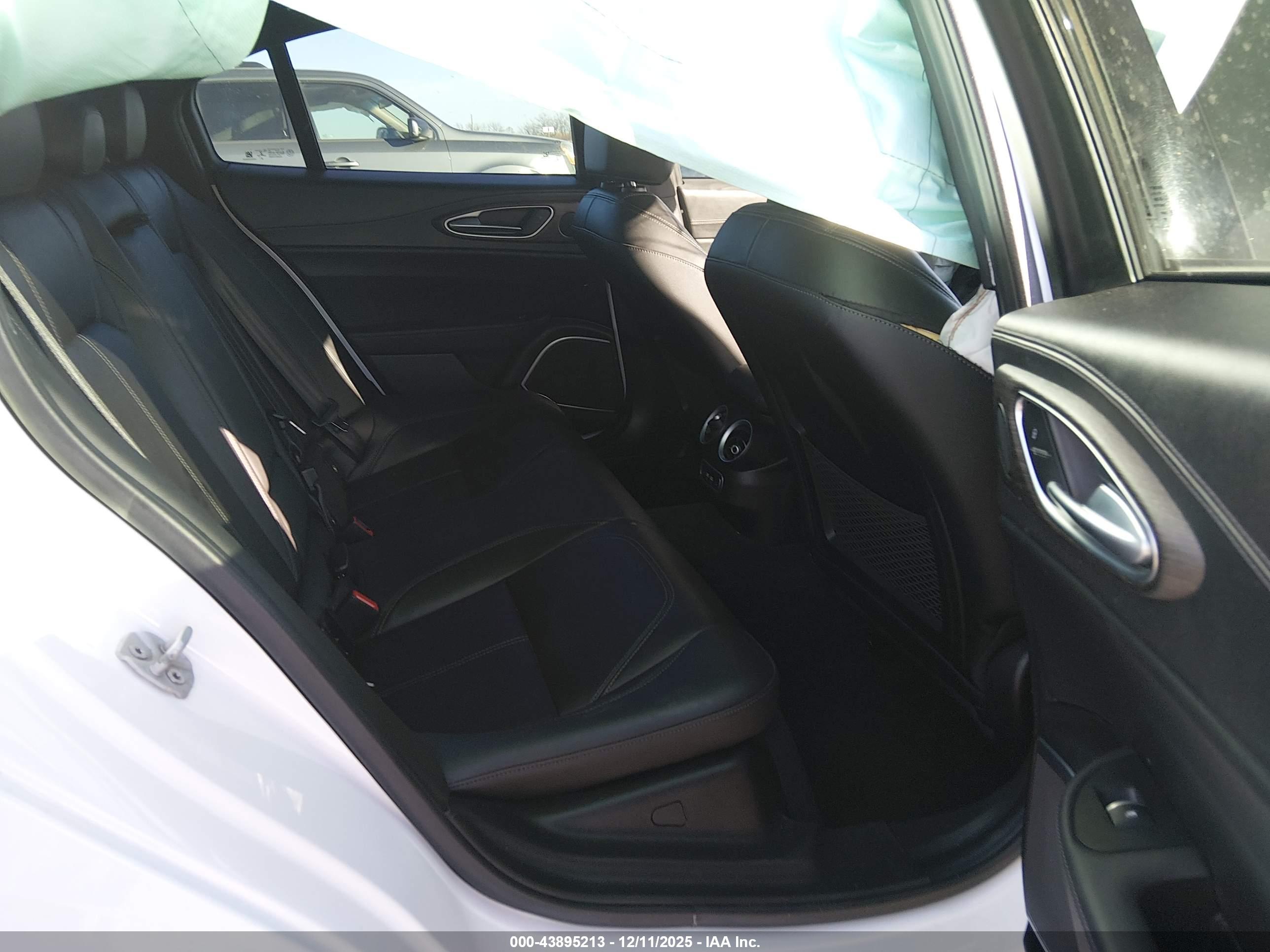 ALFA ROMEO image 8