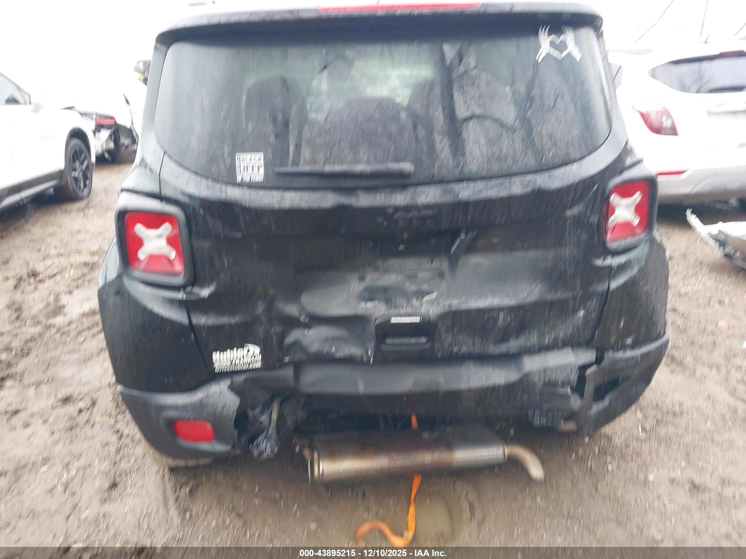 JEEP RENEGADE image 6