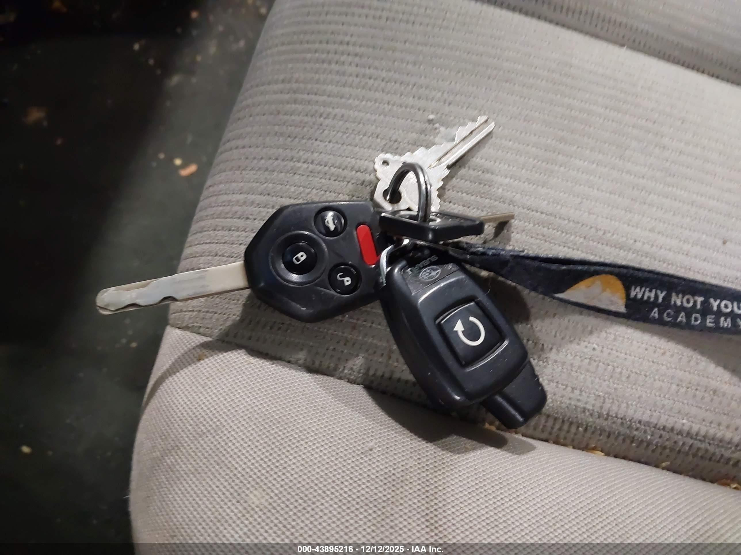 SUBARU LEGACY image 11