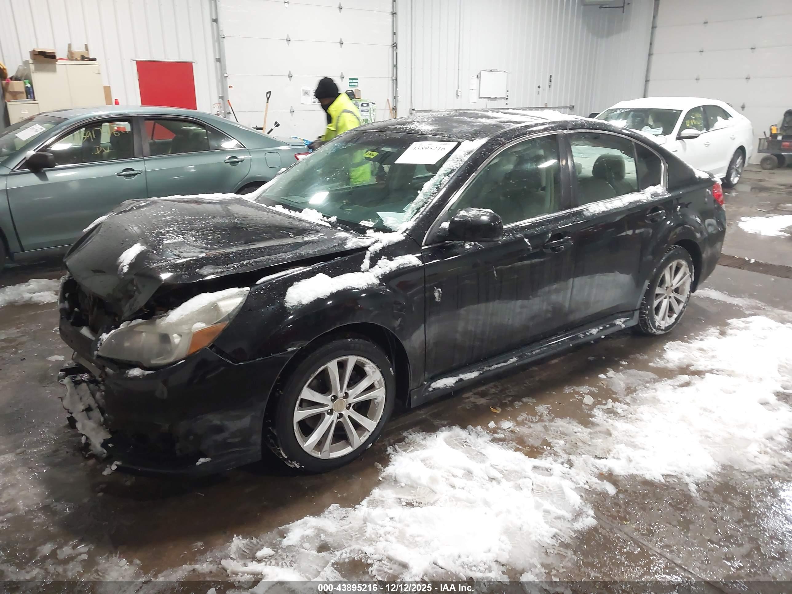 SUBARU LEGACY image 2