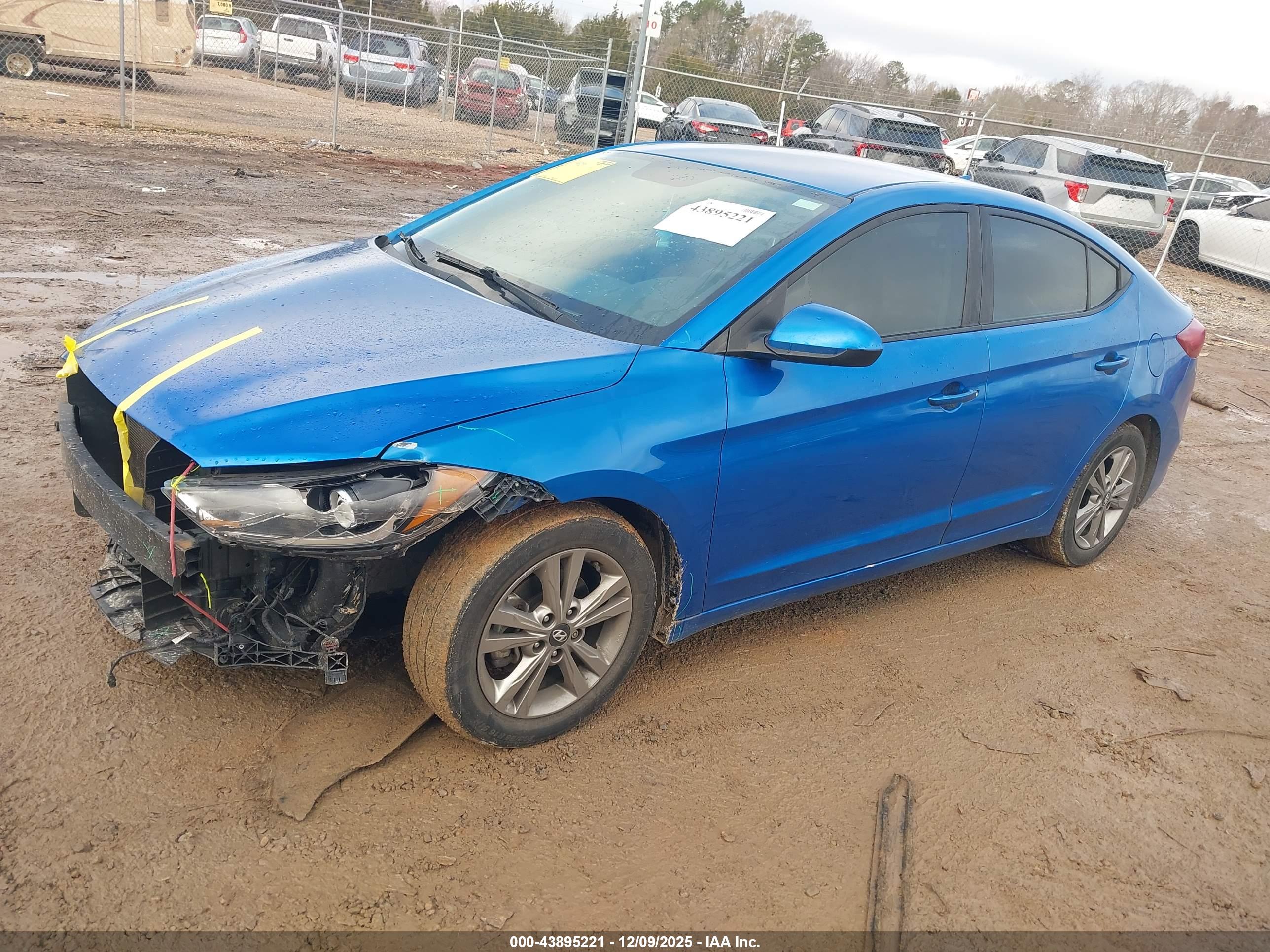 HYUNDAI ELANTRA image 2
