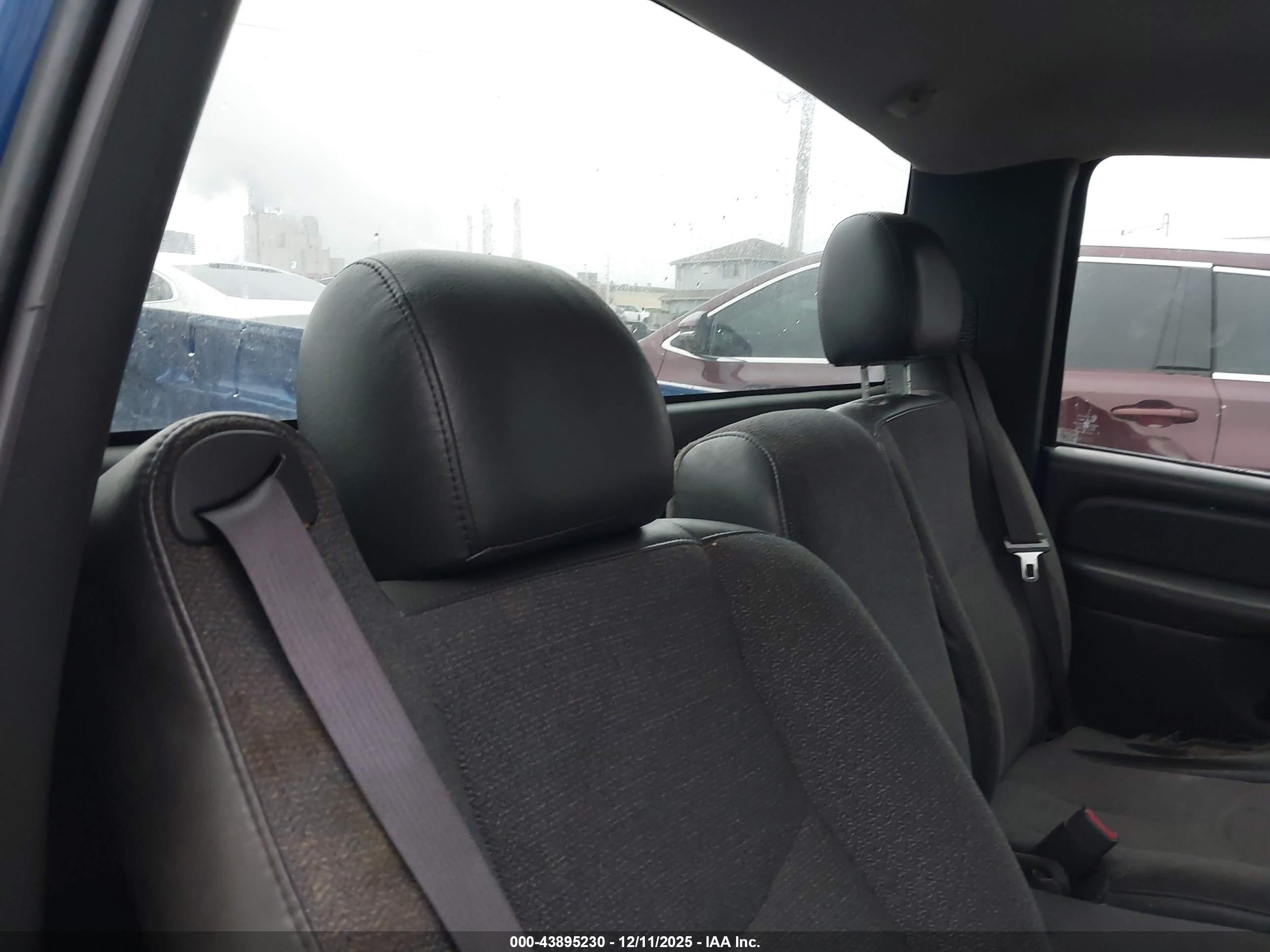 GMC SIERRA image 8