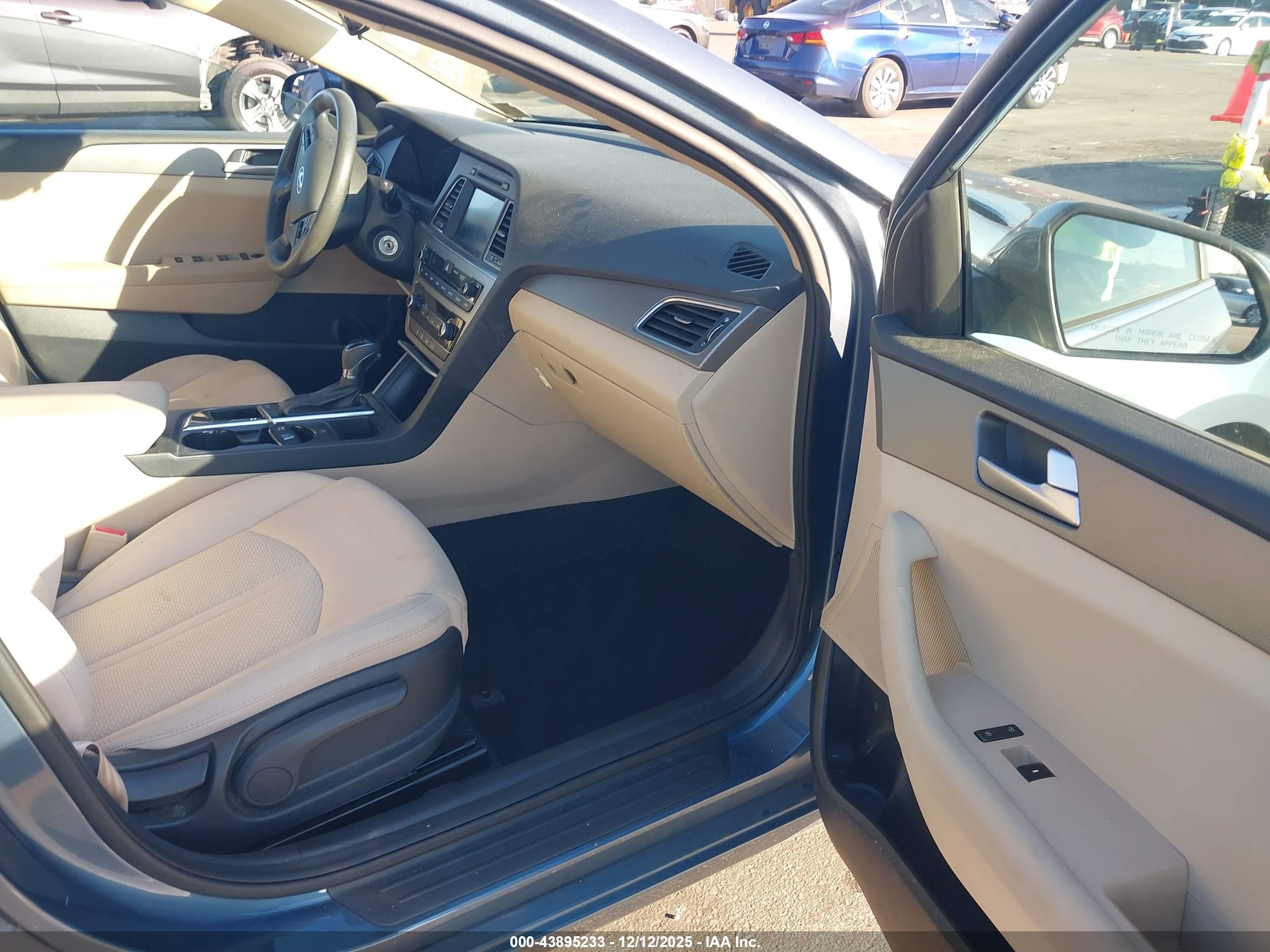HYUNDAI SONATA image 5