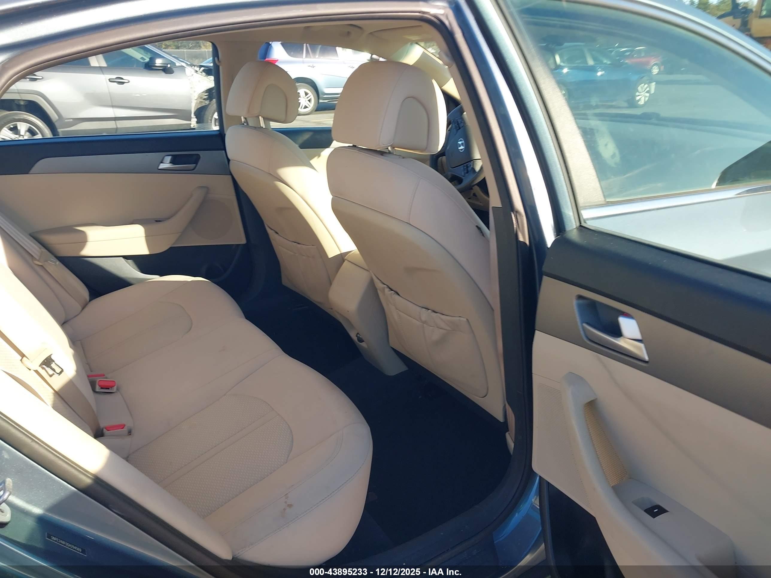 HYUNDAI SONATA image 8