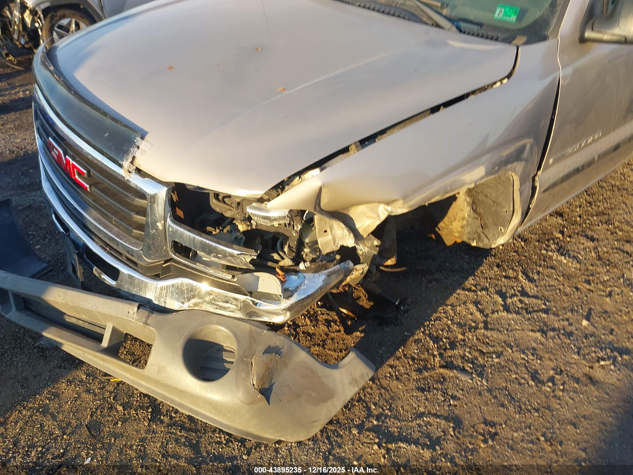 GMC SIERRA image 6
