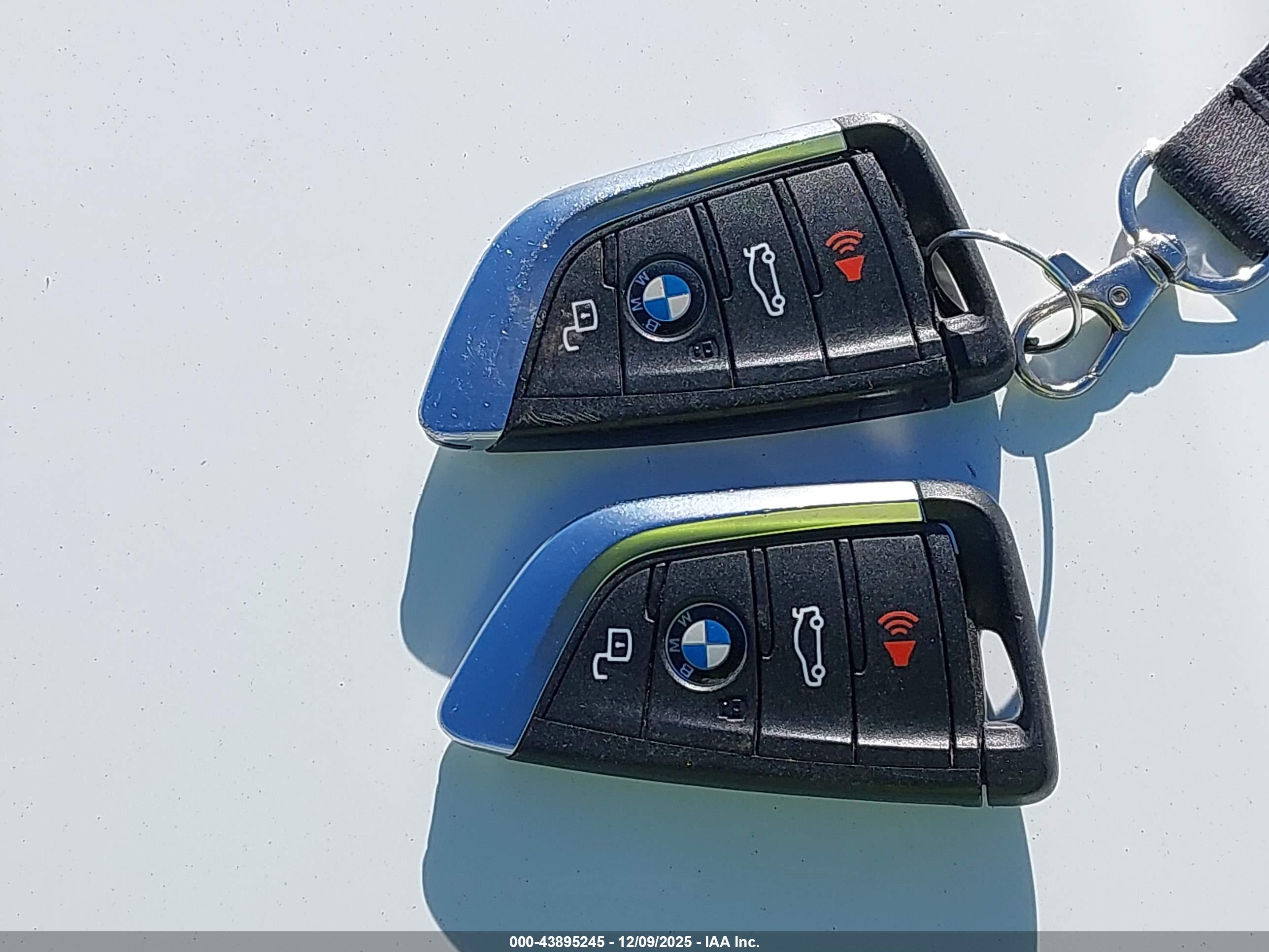 BMW 330I image 11